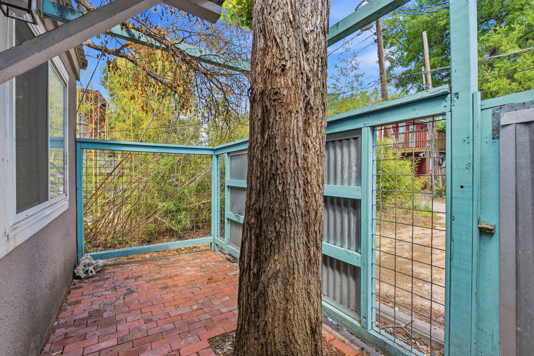 1106 W 22nd St # 1, Austin, TX 78705