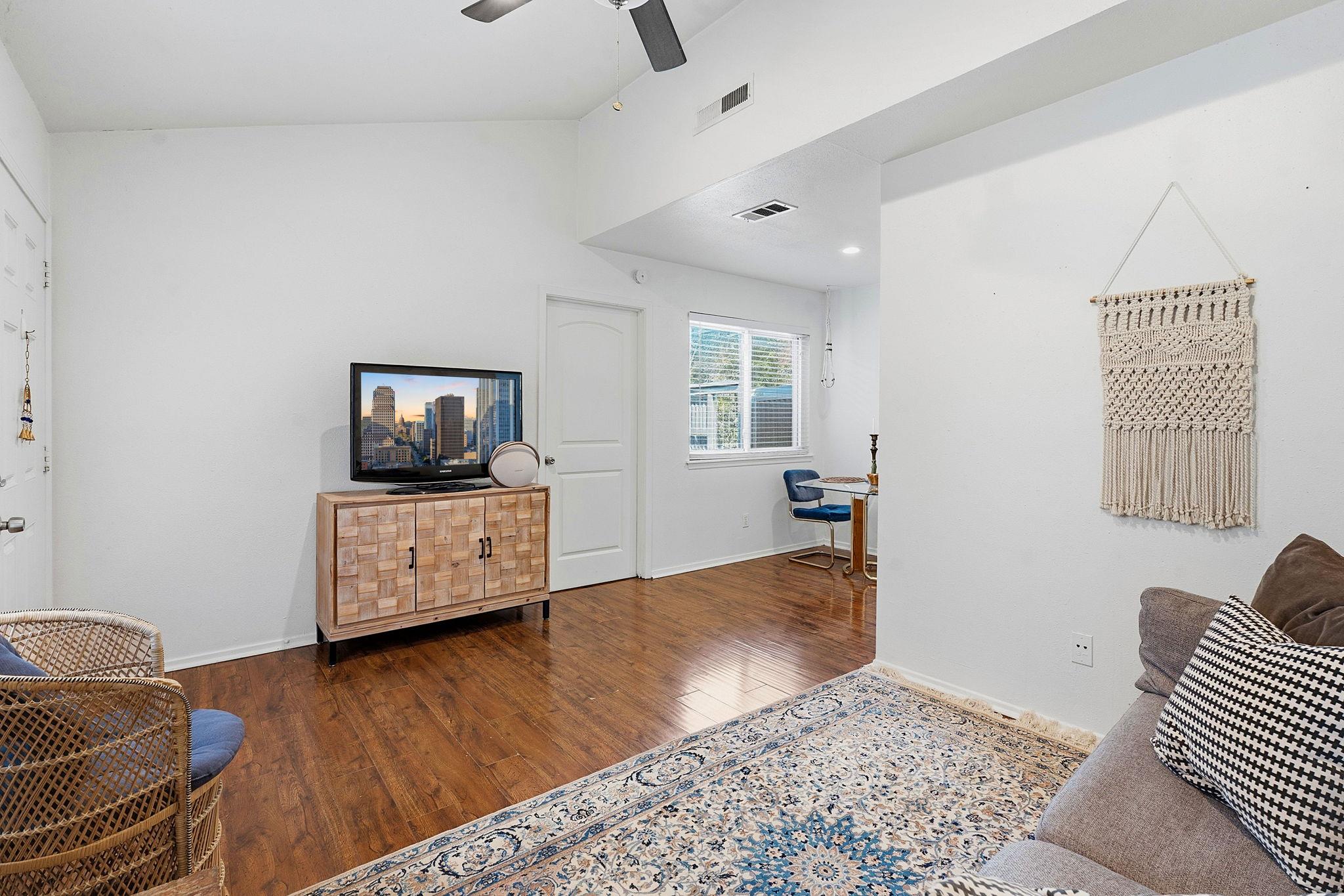 1106 W 22nd St # 1, Austin, TX 78705