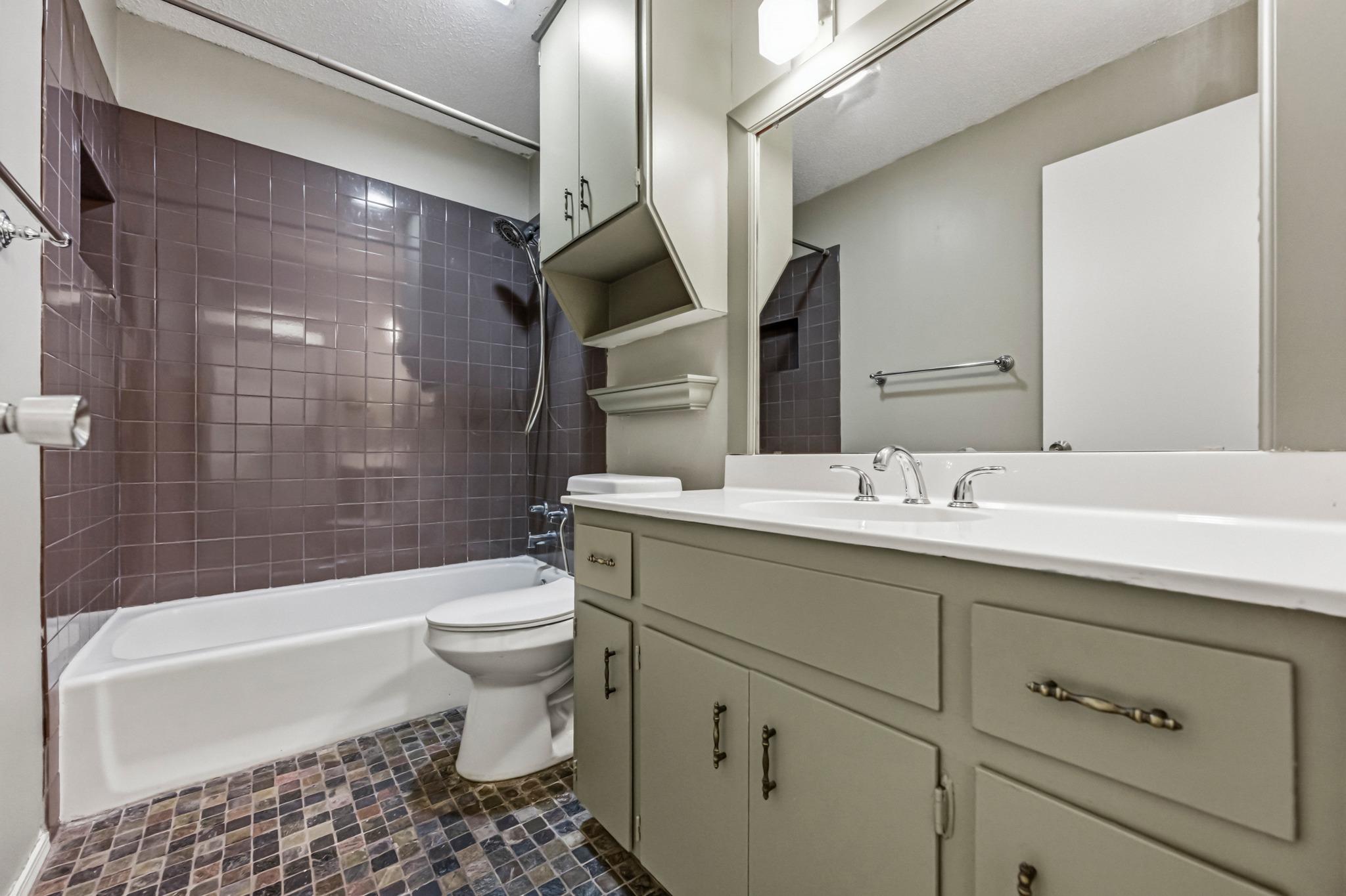 8202 Alcorn Cir, Austin, TX 78748