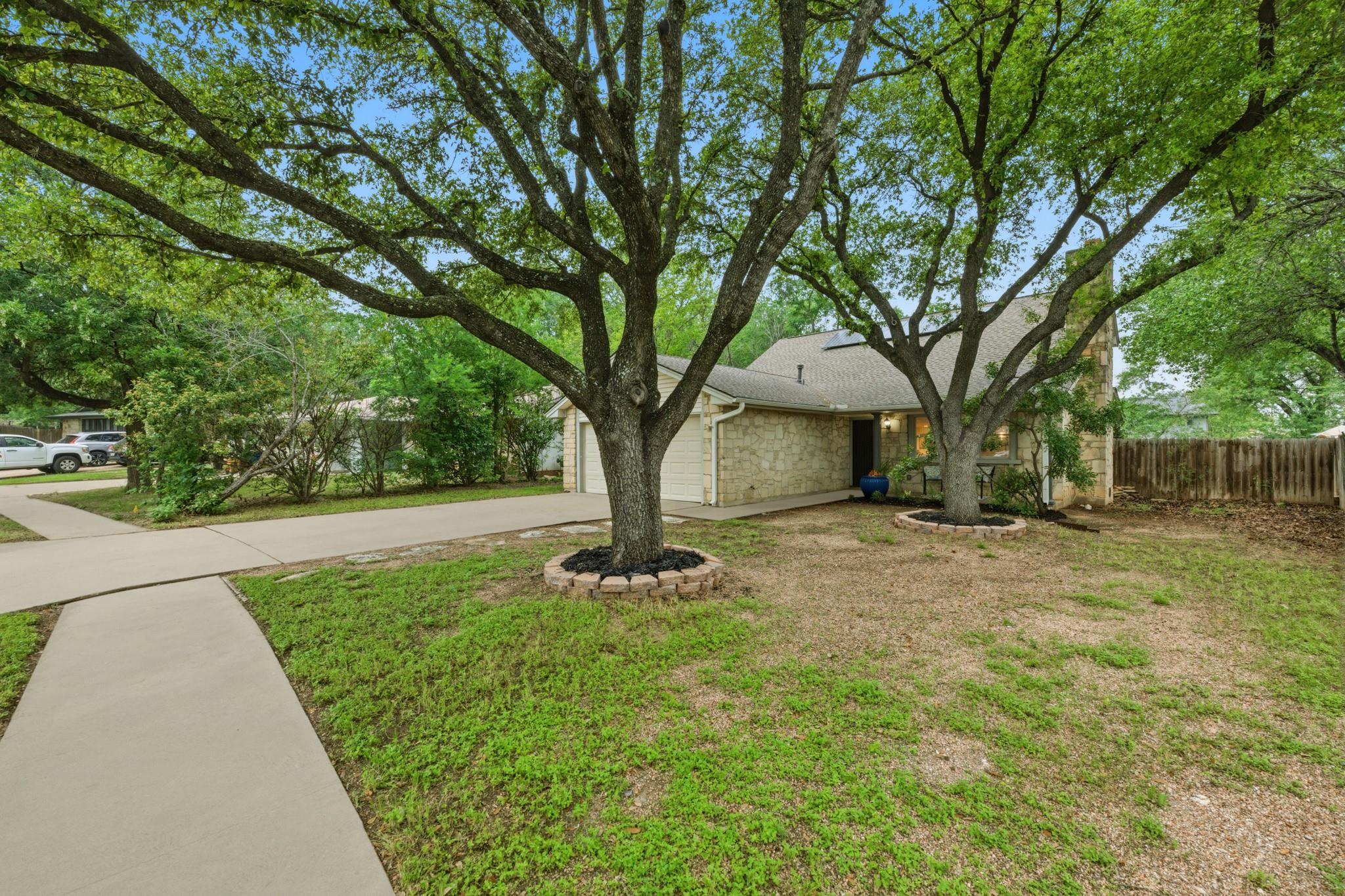8202 Alcorn Cir, Austin, TX 78748