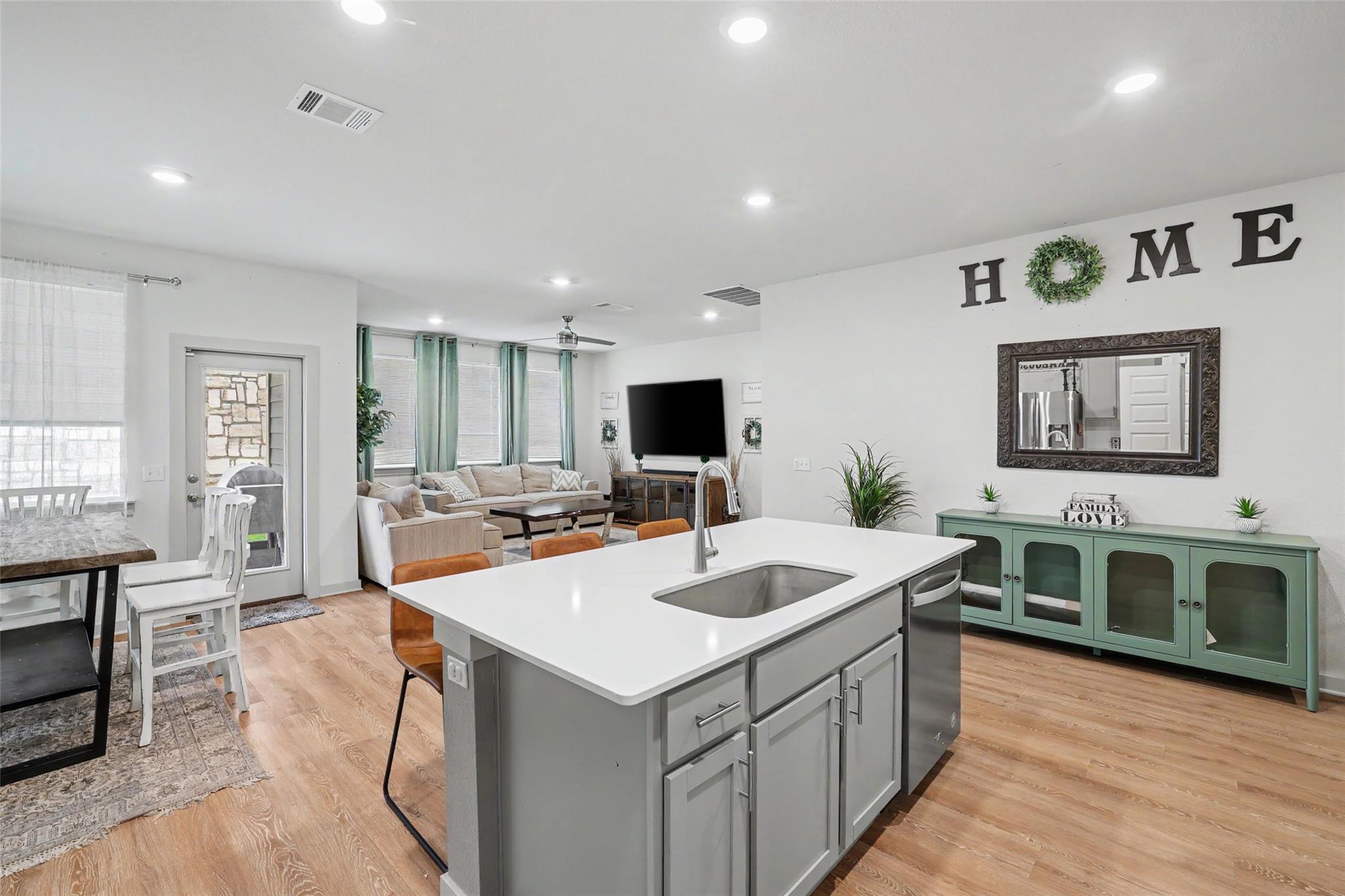 213 Florenz Ln, Georgetown, TX 78628