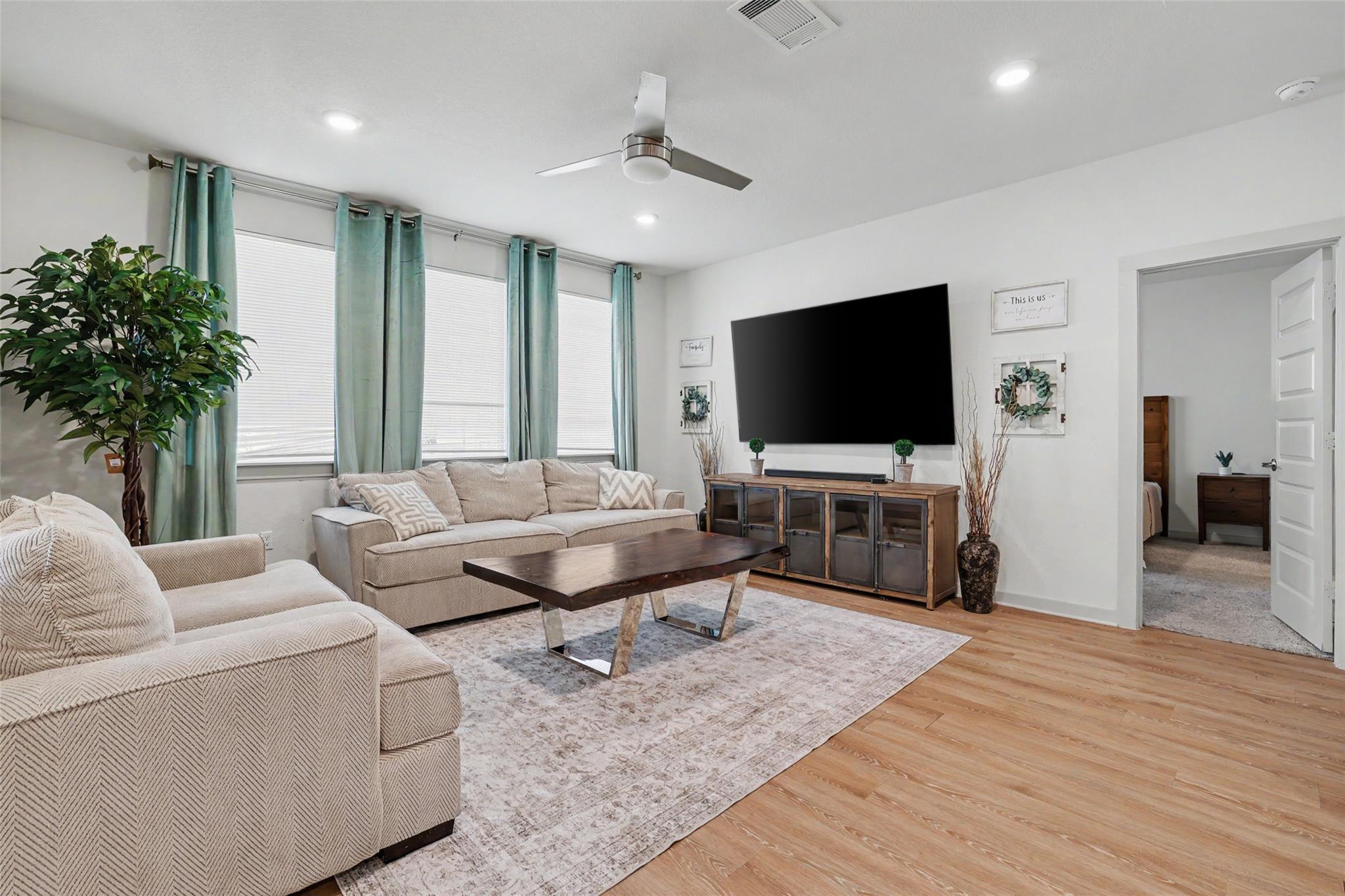 213 Florenz Ln, Georgetown, TX 78628