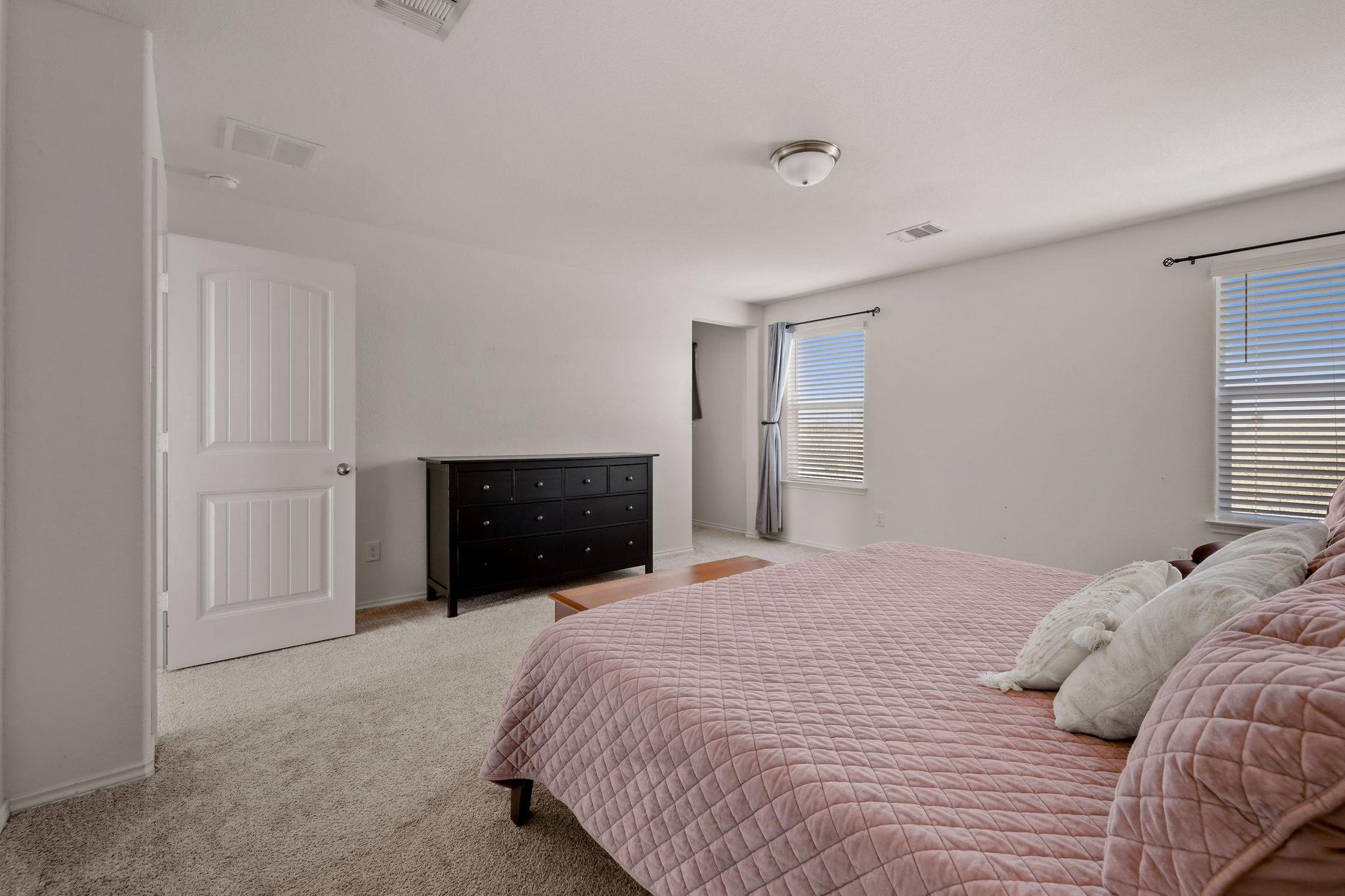 220 Saranac Dr, Elgin, TX 78621