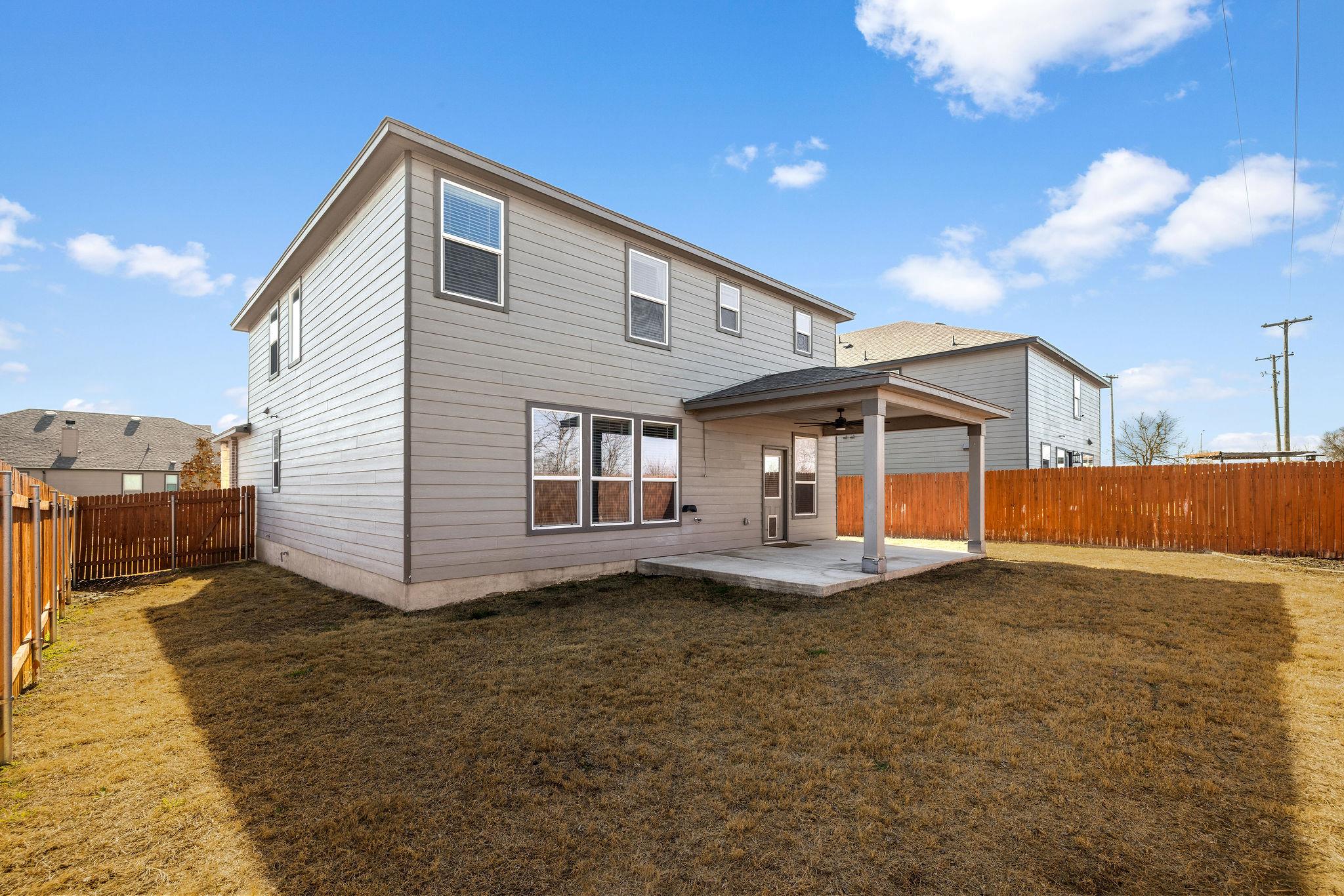 220 Saranac Dr, Elgin, TX 78621