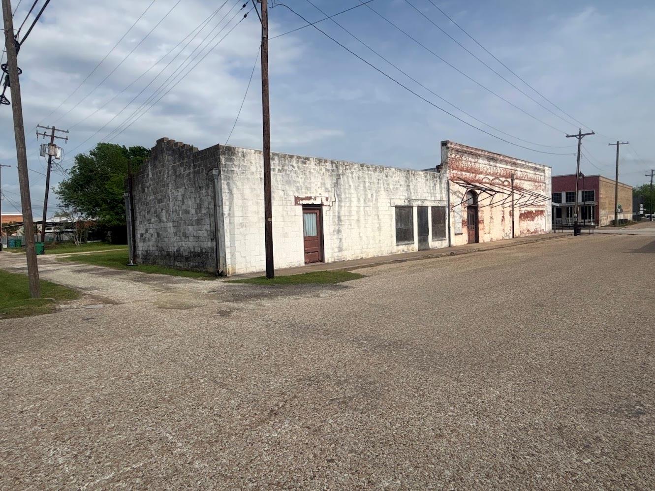 346 E MAIN ST ROSEBUD, TX 76570 St, Rosebud, TX 76570