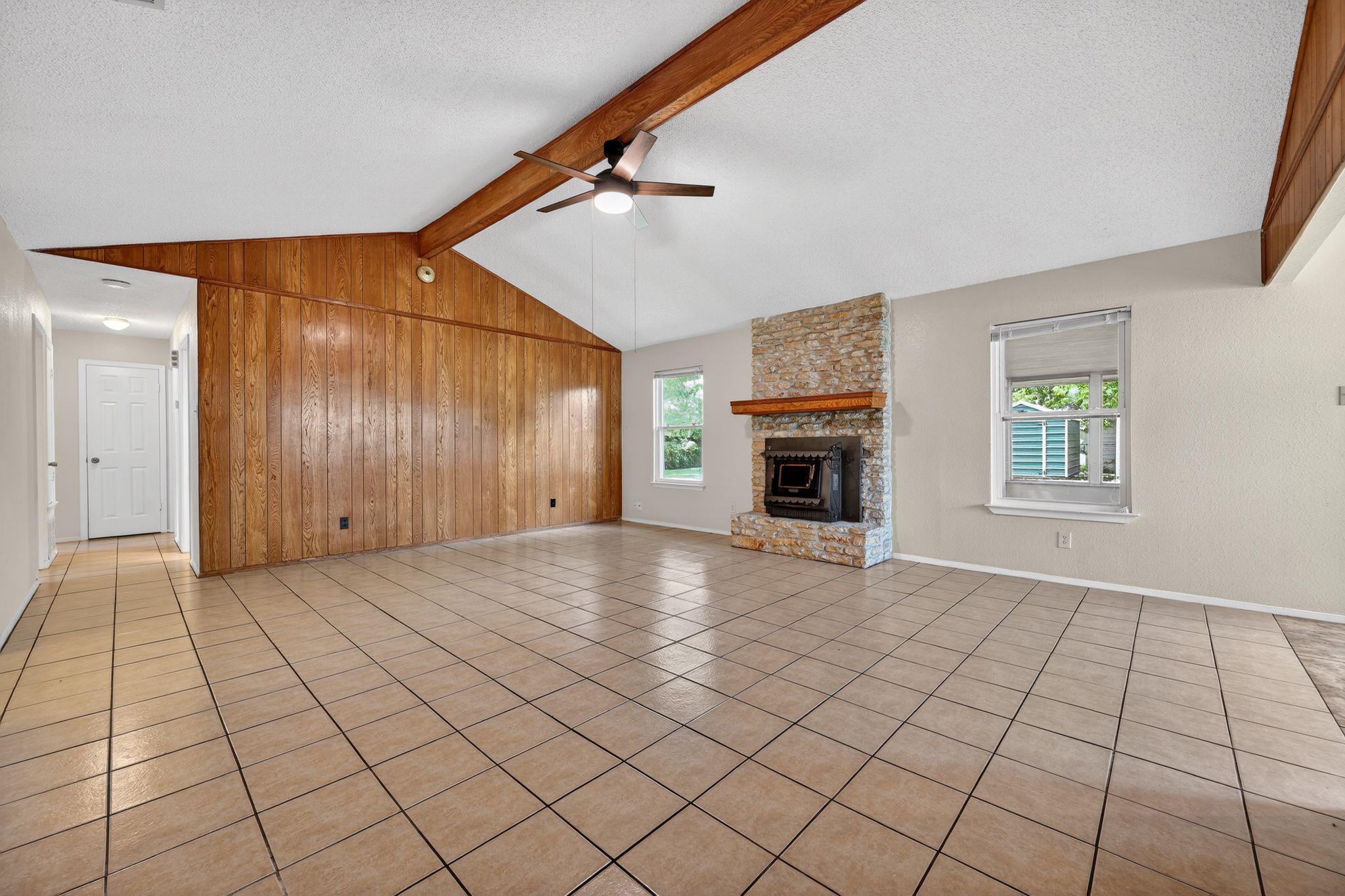 1911 Tipperary Dr, Leander, TX 78641