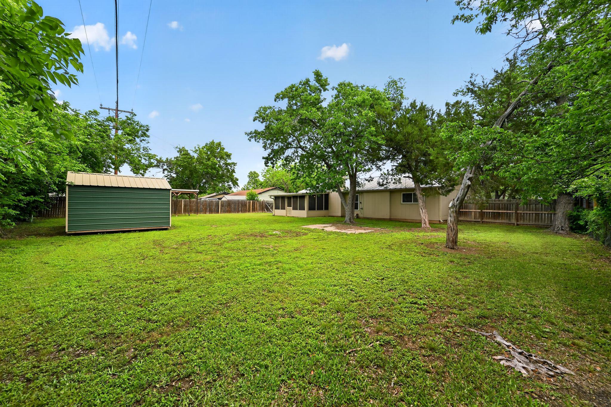 1911 Tipperary Dr, Leander, TX 78641