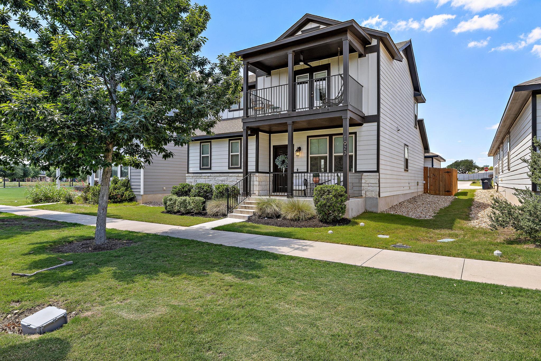 1923 Pecan Island Dr, Leander, TX 78641