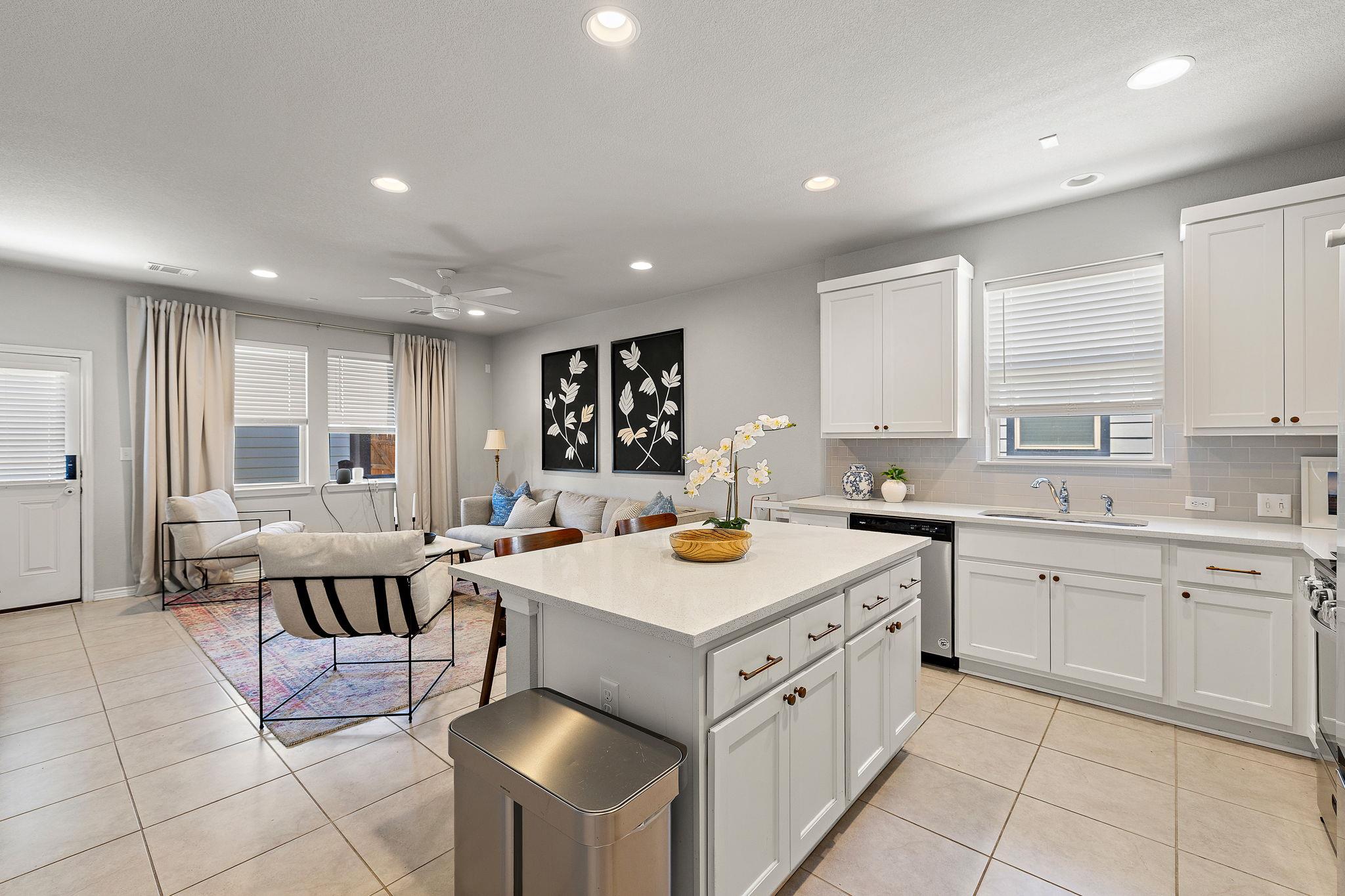 1923 Pecan Island Dr, Leander, TX 78641