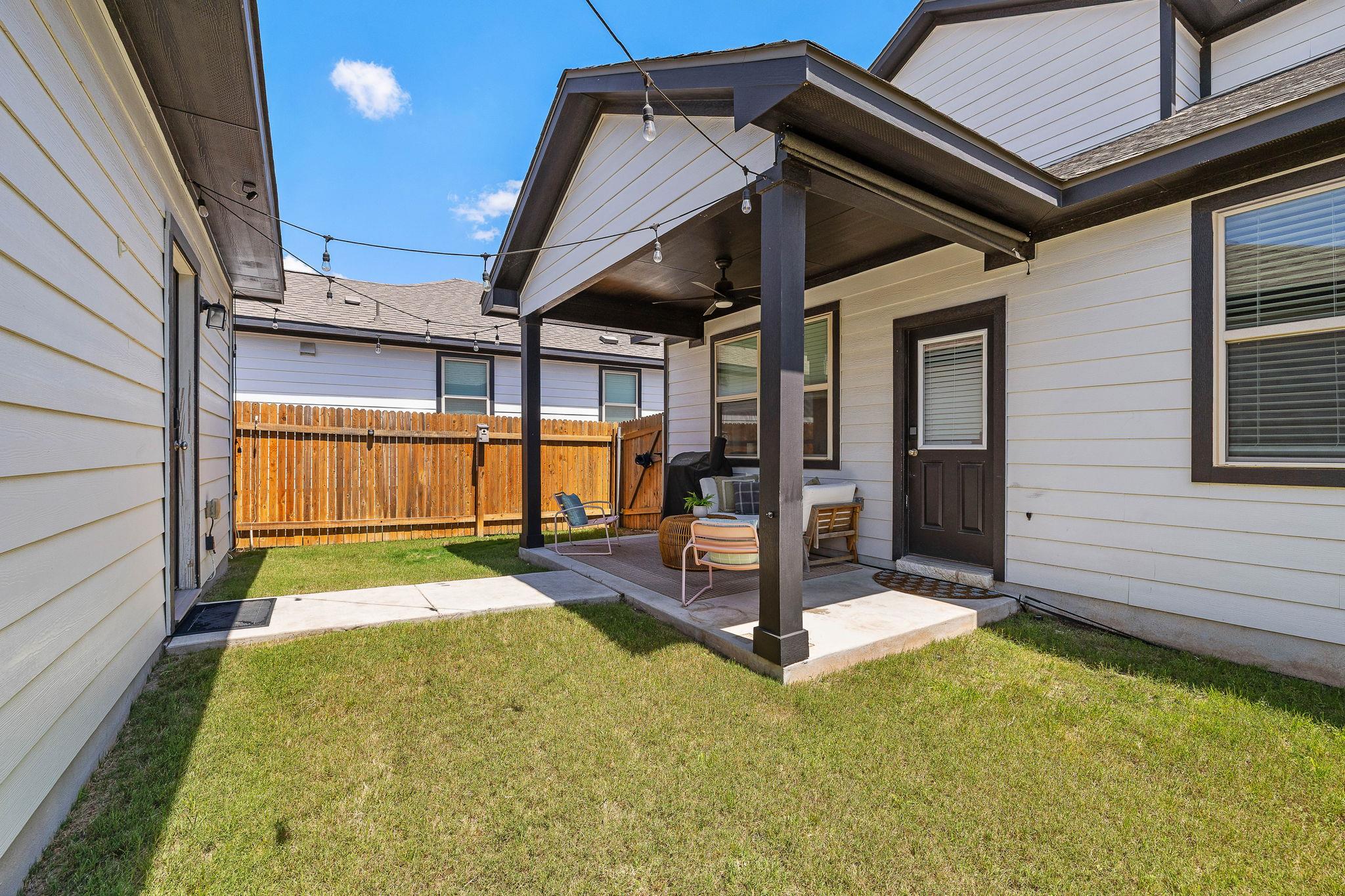 1923 Pecan Island Dr, Leander, TX 78641