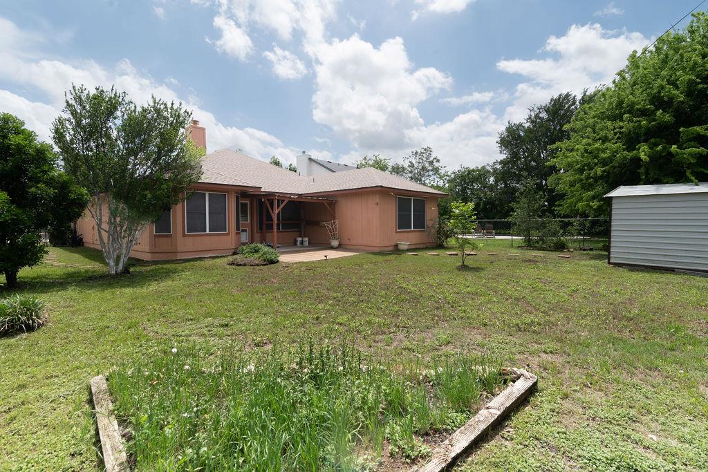 1902 Hollow Tree Blvd, Round Rock, TX 78681