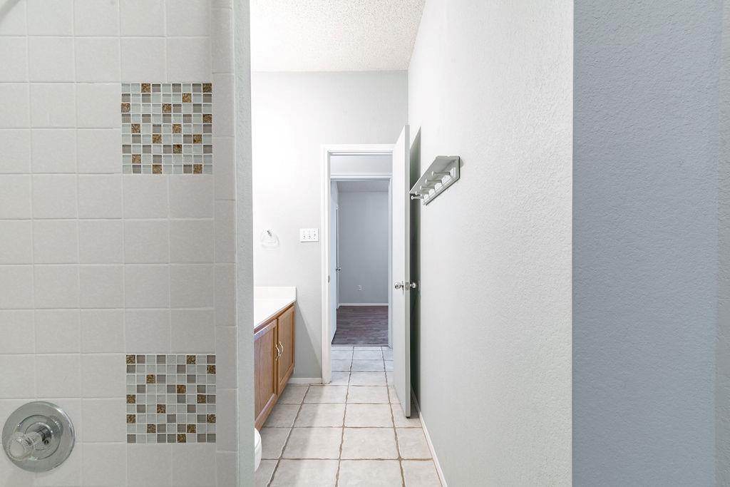 1902 Hollow Tree Blvd, Round Rock, TX 78681