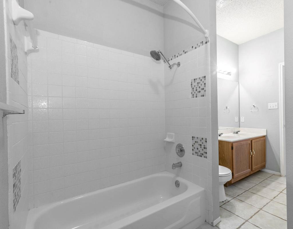 1902 Hollow Tree Blvd, Round Rock, TX 78681