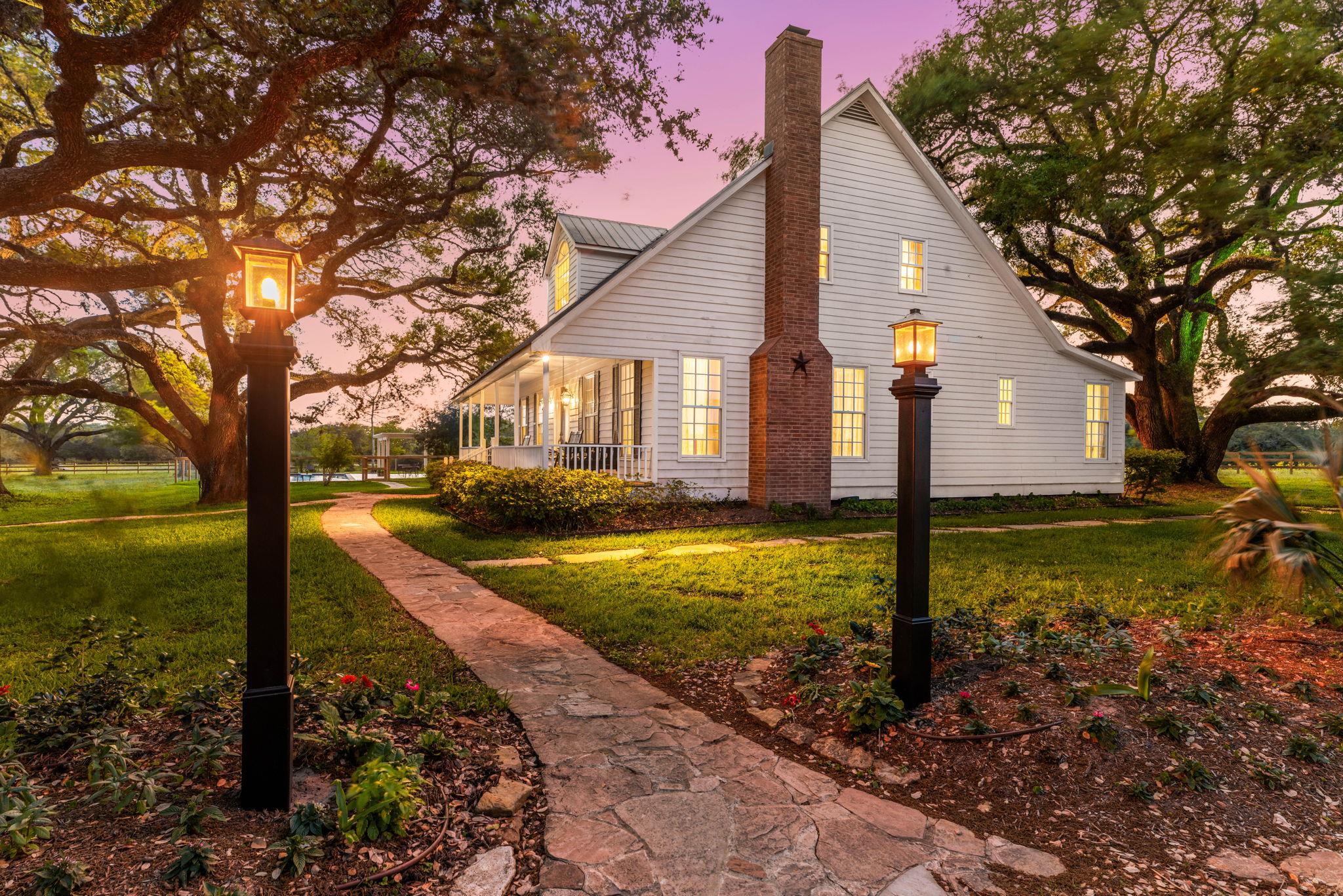 12900 Newberg Rd, Cat Spring, TX 78933