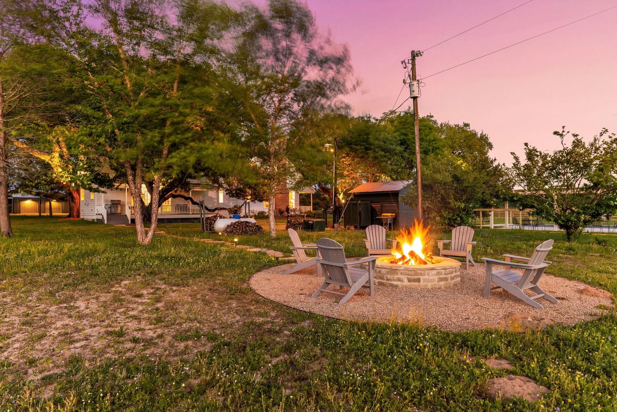 12900 Newberg Rd, Cat Spring, TX 78933