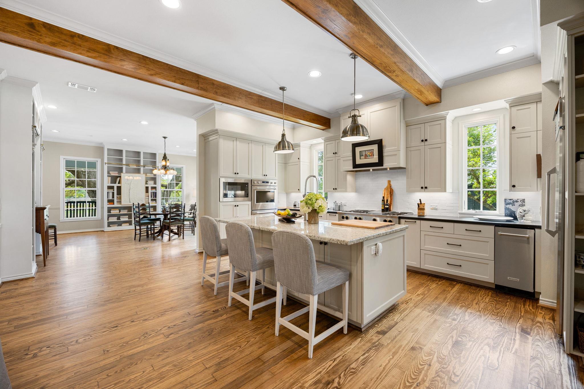 12900 Newberg Rd, Cat Spring, TX 78933