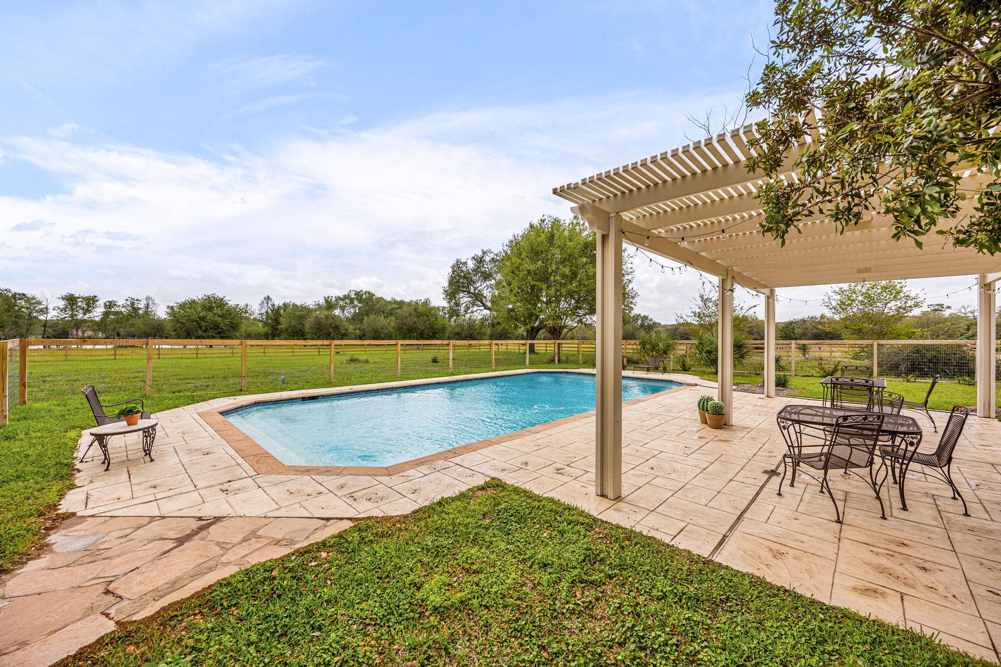 12900 Newberg Rd, Cat Spring, TX 78933