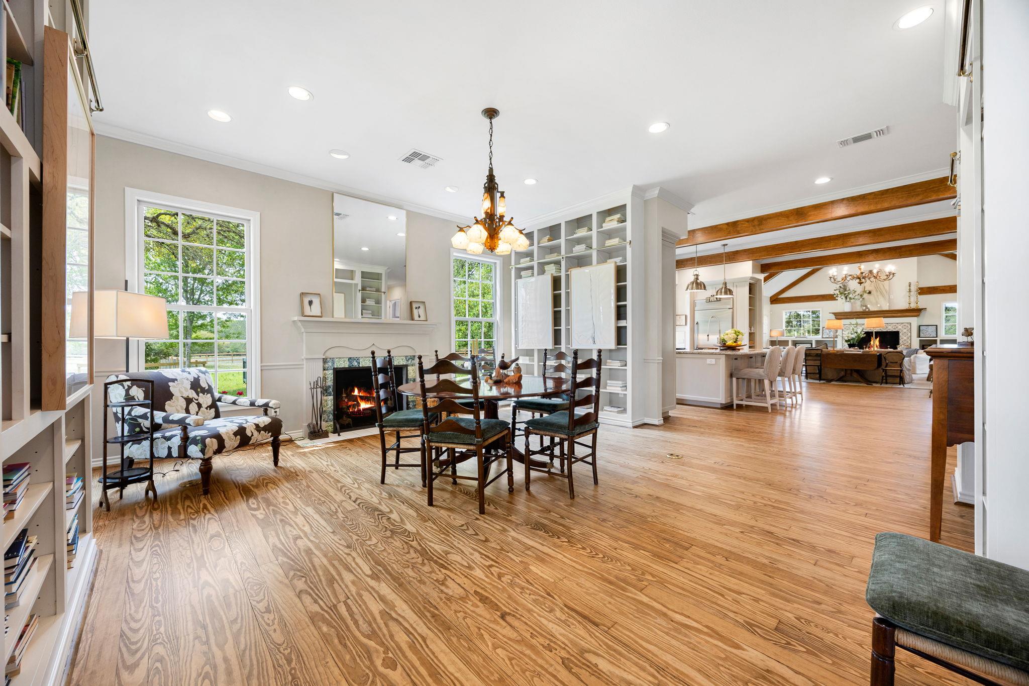 12900 Newberg Rd, Cat Spring, TX 78933