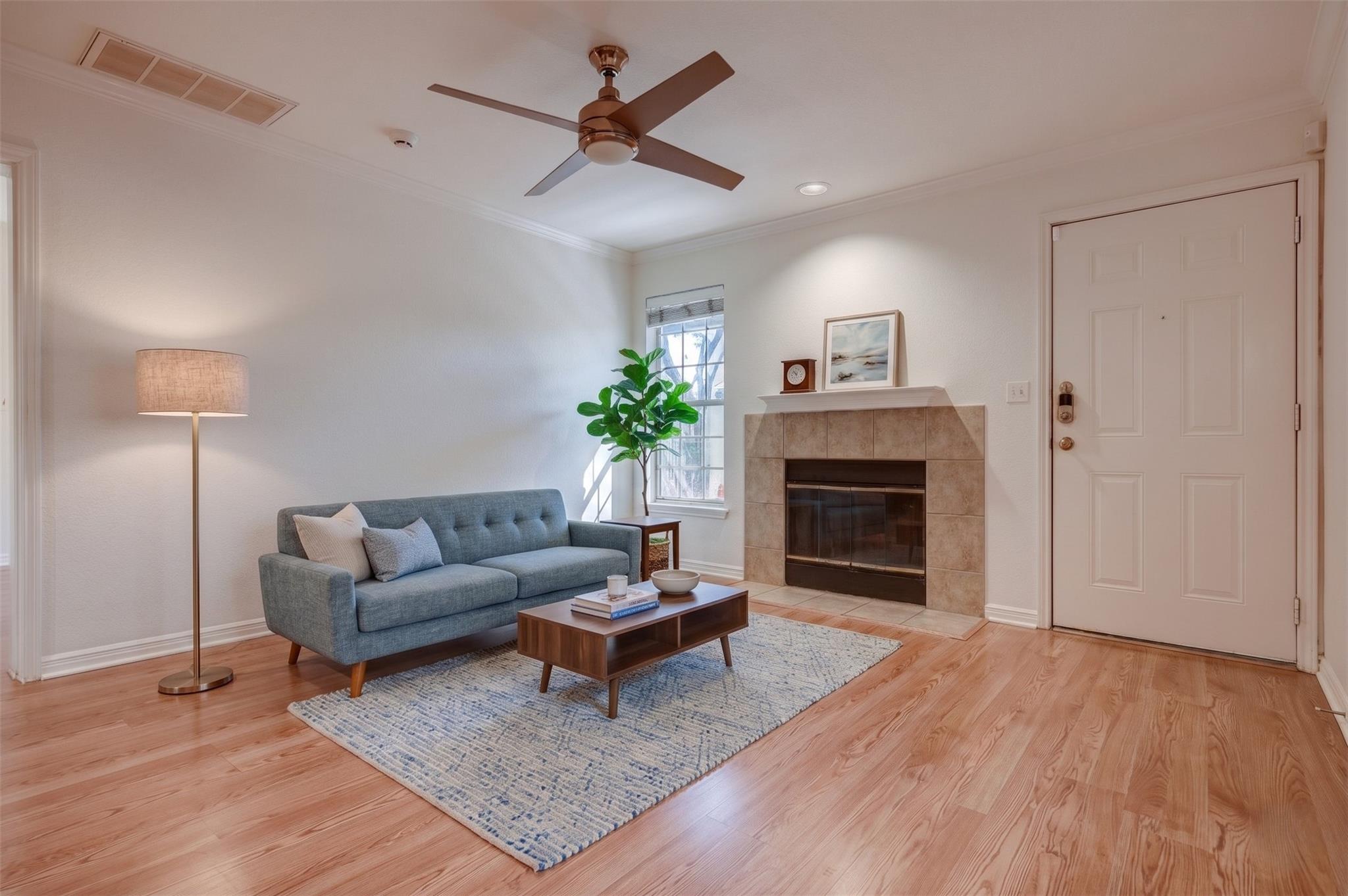 7685 Northcross Dr # 323, Austin, TX 78757