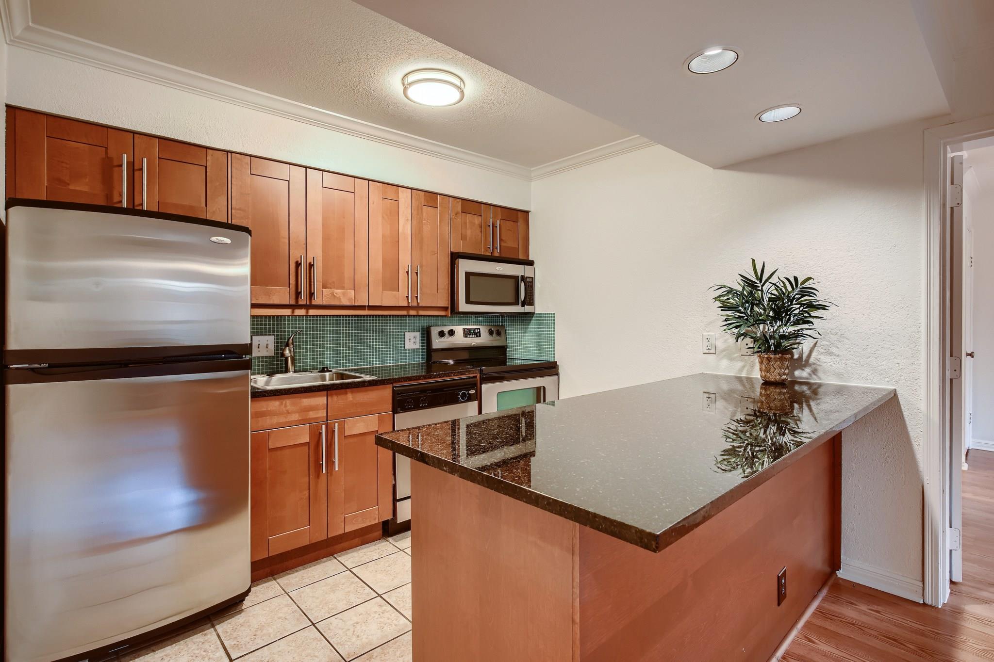 7685 Northcross Dr # 323, Austin, TX 78757