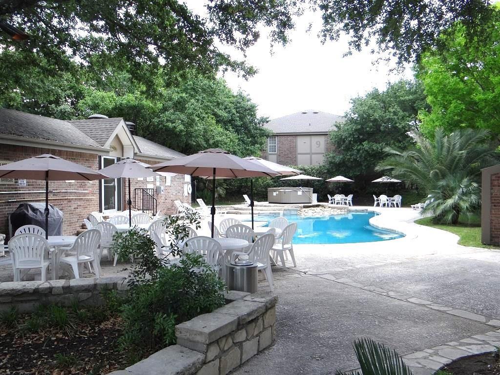 7685 Northcross Dr # 323, Austin, TX 78757