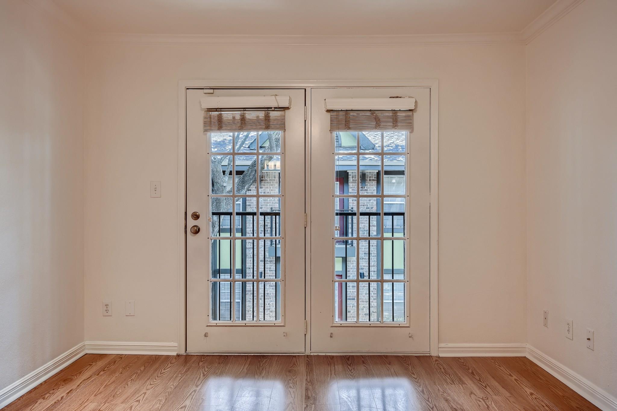 7685 Northcross Dr # 323, Austin, TX 78757