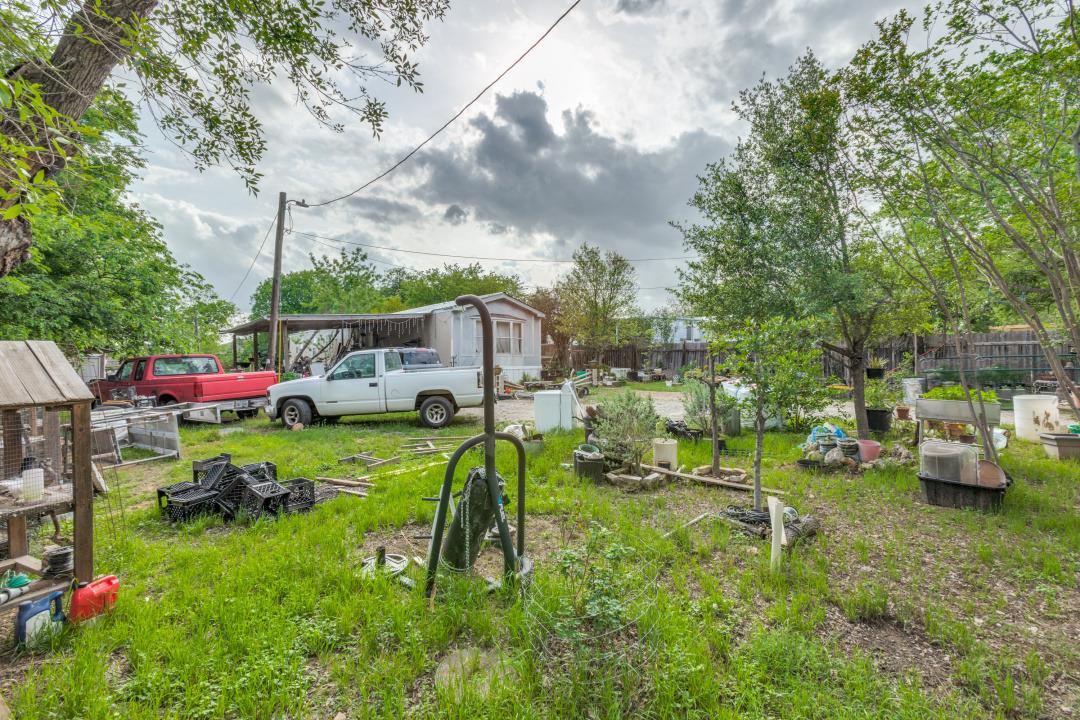 404 Quail Run, Buda, TX 78610