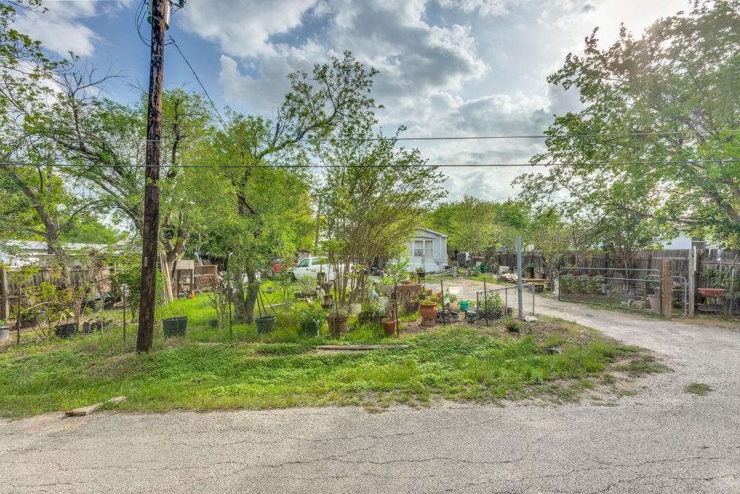 404 Quail Run, Buda, TX 78610