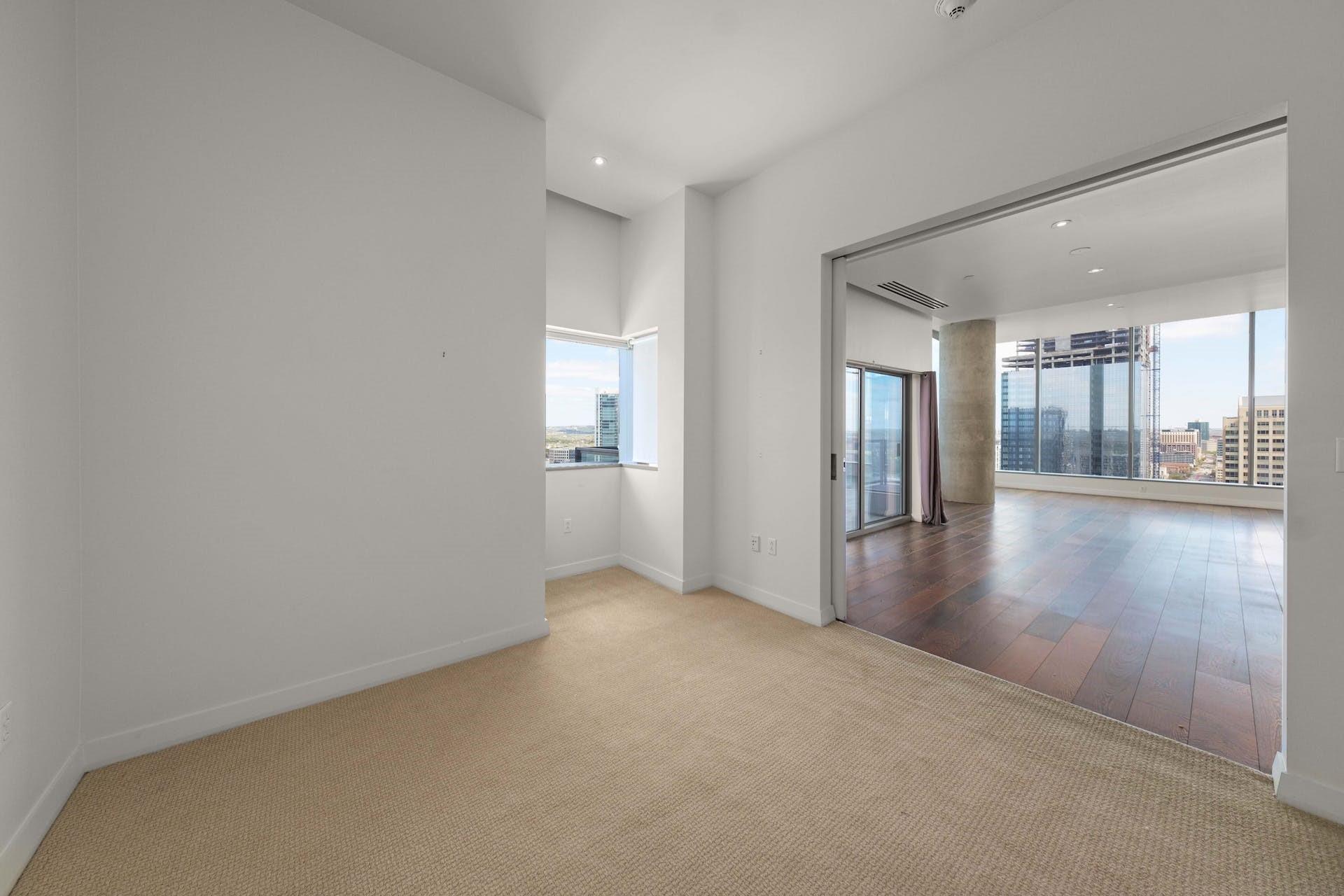 210 Lavaca St # 2608, Austin, TX 78701