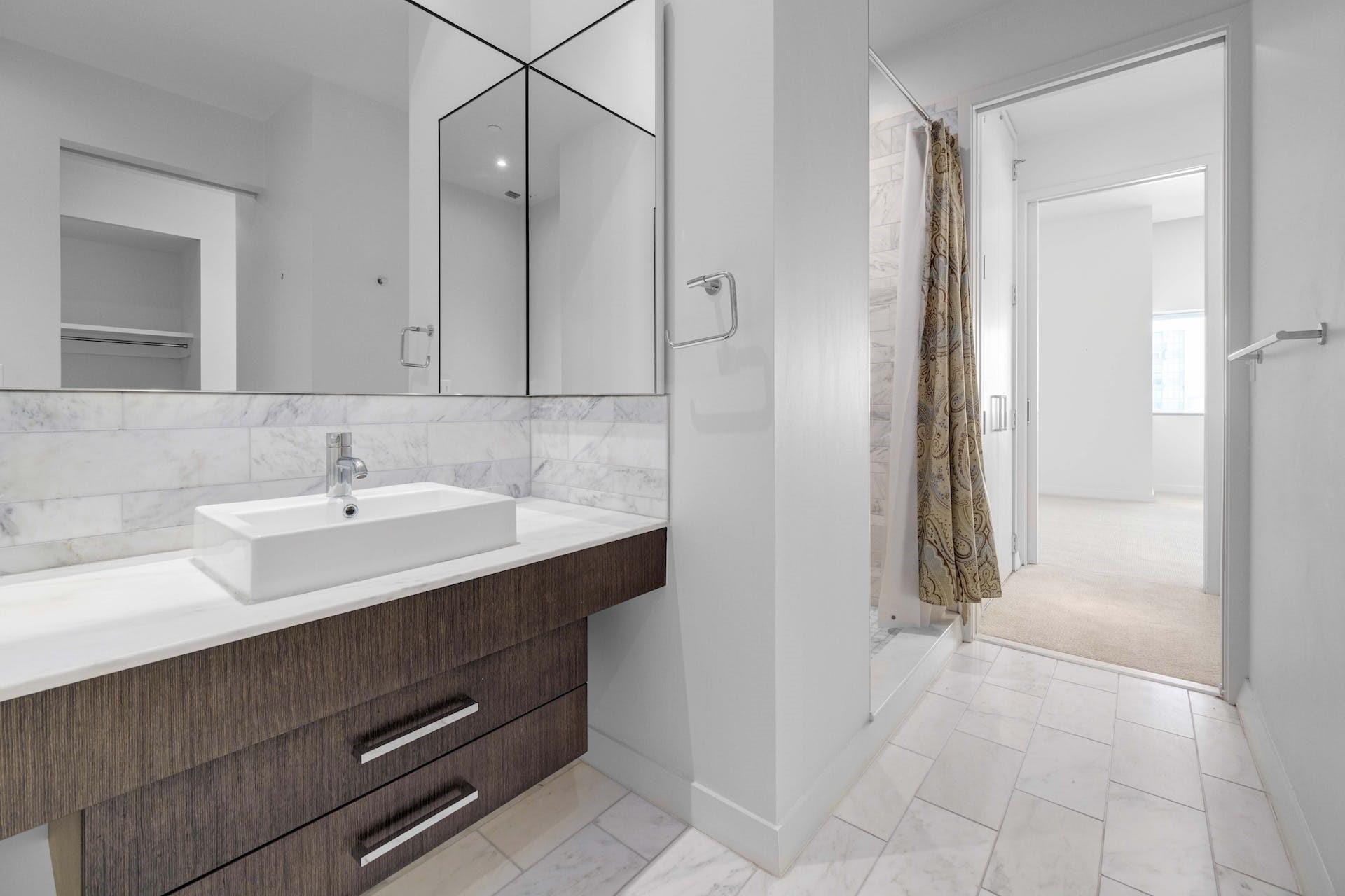 210 Lavaca St # 2608, Austin, TX 78701