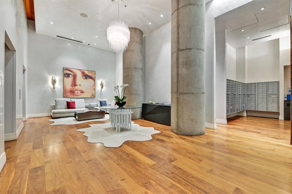 210 Lavaca St # 2608, Austin, TX 78701