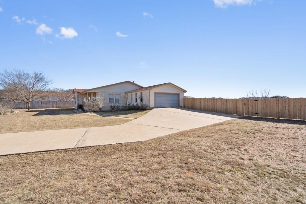 2301 Red Bird Cv, Lago Vista, TX 78645