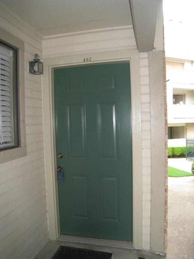 2500 Burleson Rd # 402, Austin, TX 78741