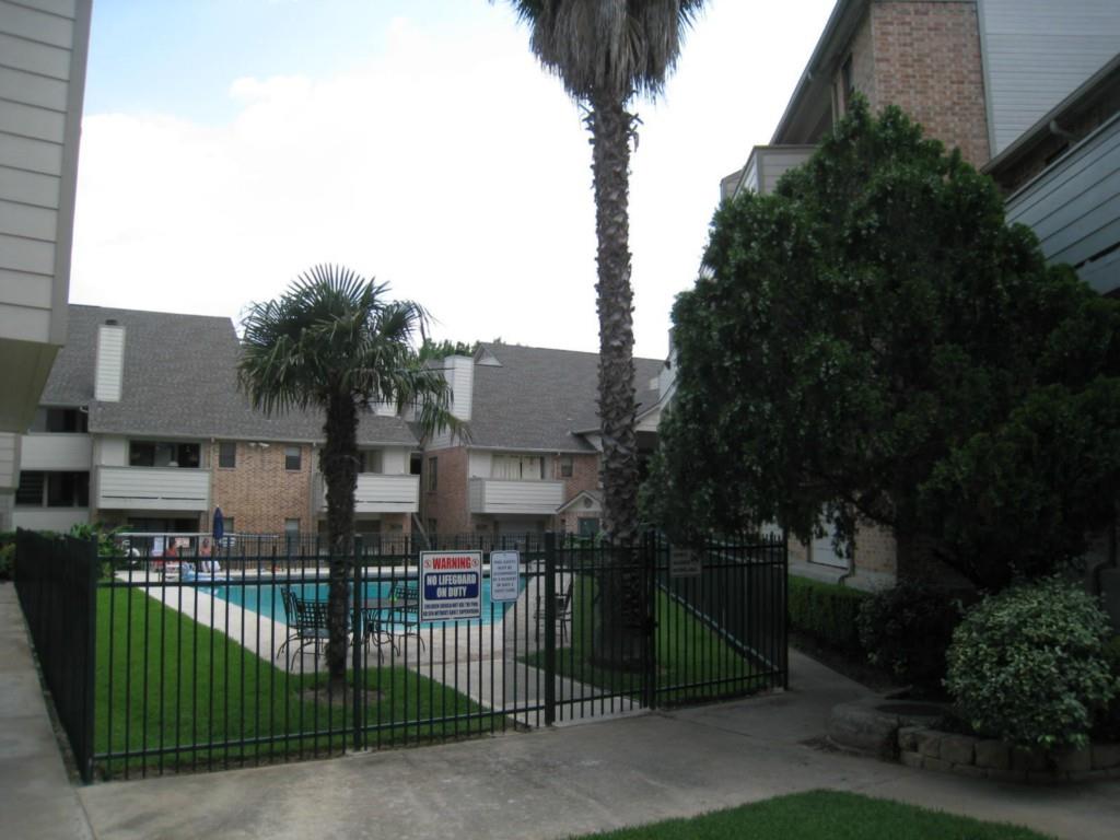 2500 Burleson Rd # 402, Austin, TX 78741