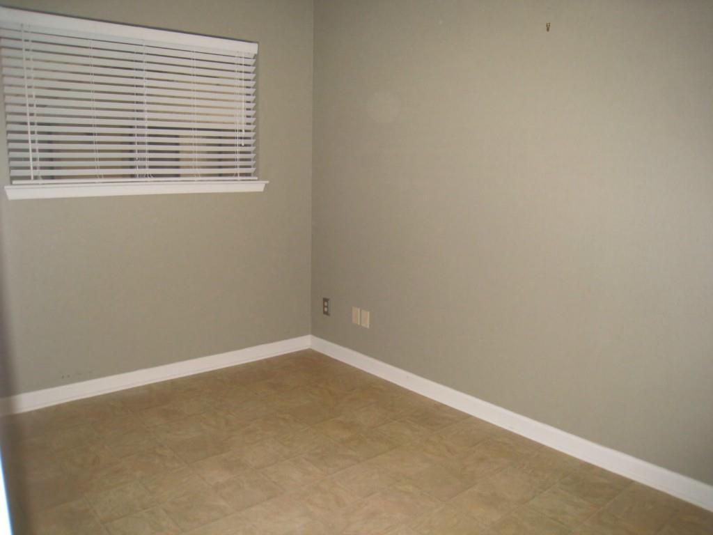 2500 Burleson Rd # 402, Austin, TX 78741