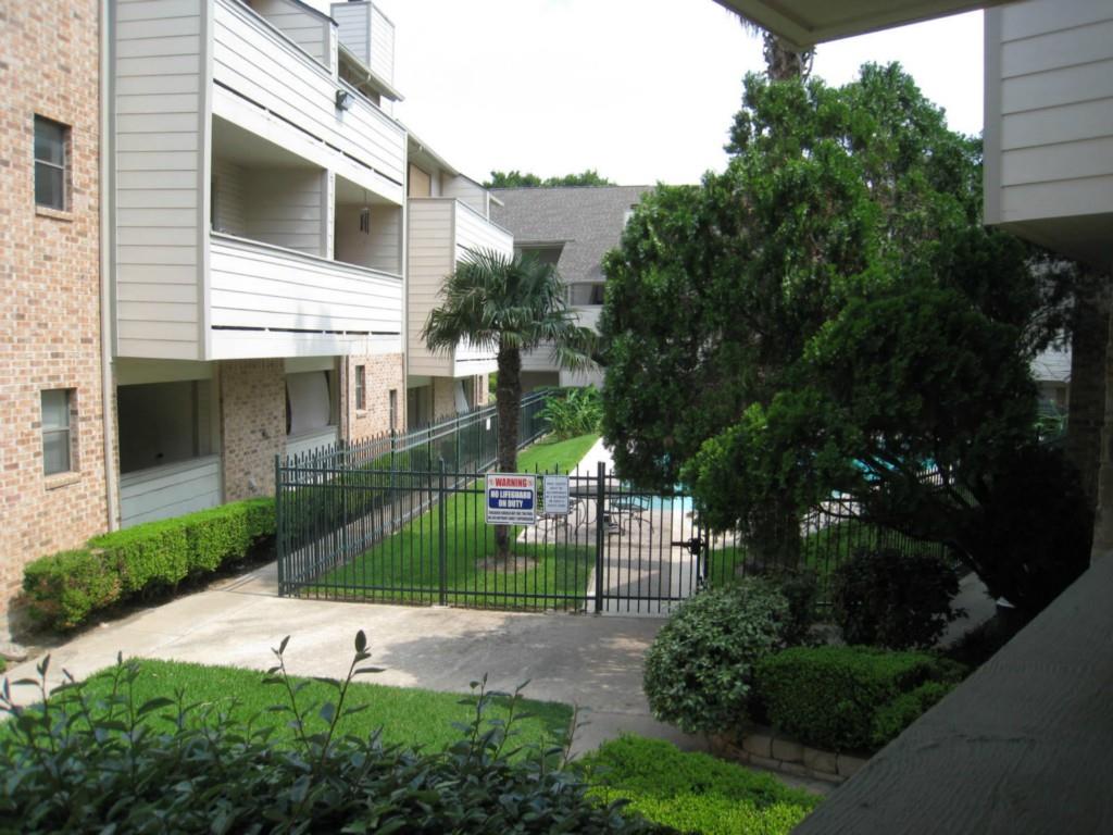 2500 Burleson Rd # 402, Austin, TX 78741