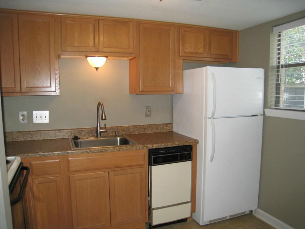 2500 Burleson Rd # 402, Austin, TX 78741