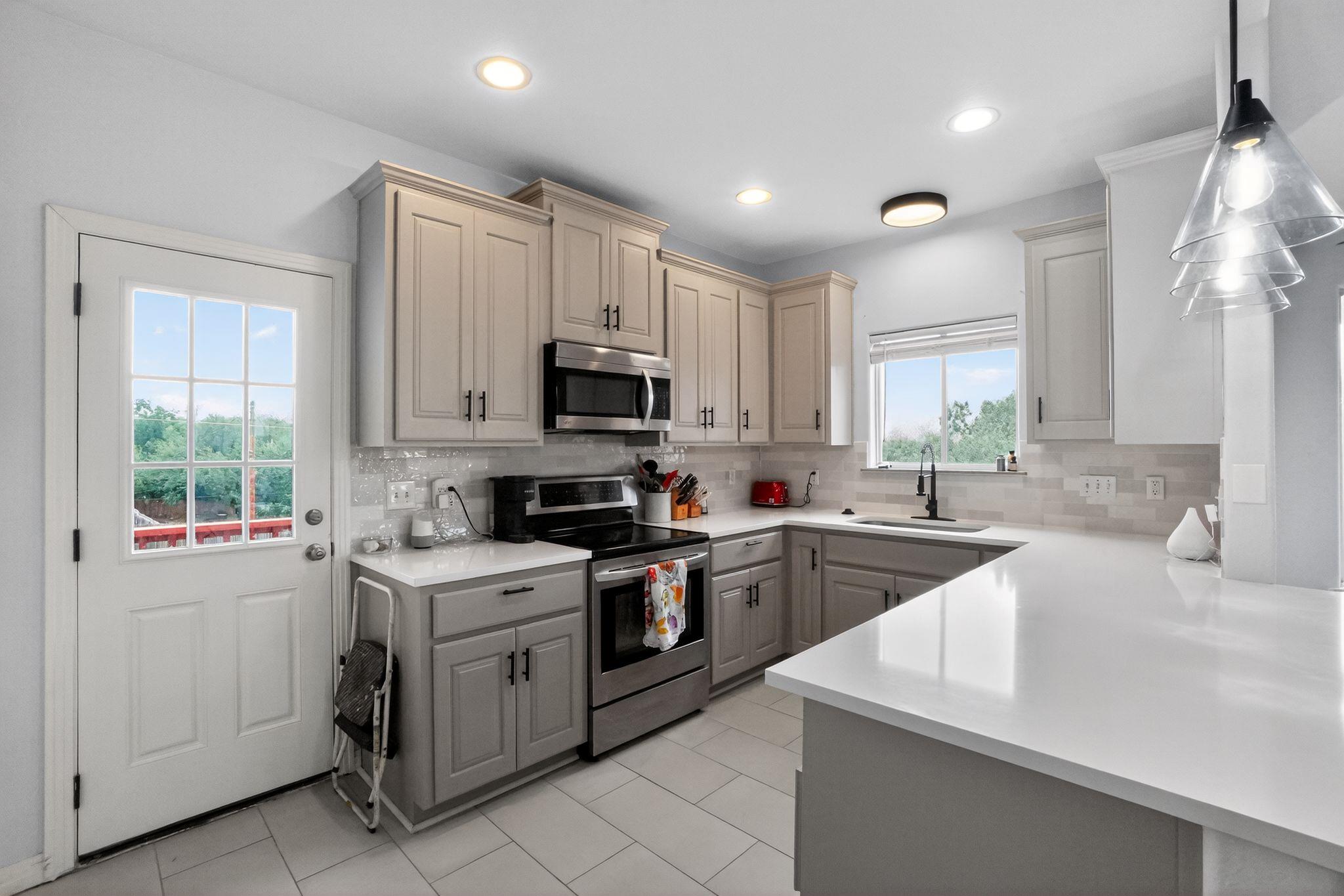 15109 S Flamingo Dr S, Austin, TX 78734