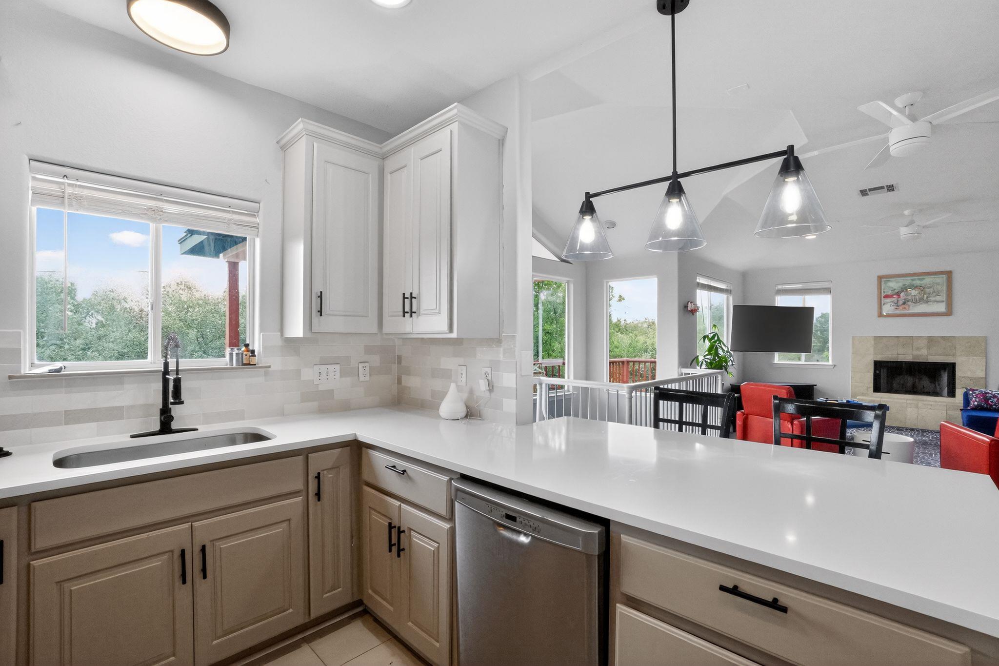 15109 S Flamingo Dr S, Austin, TX 78734