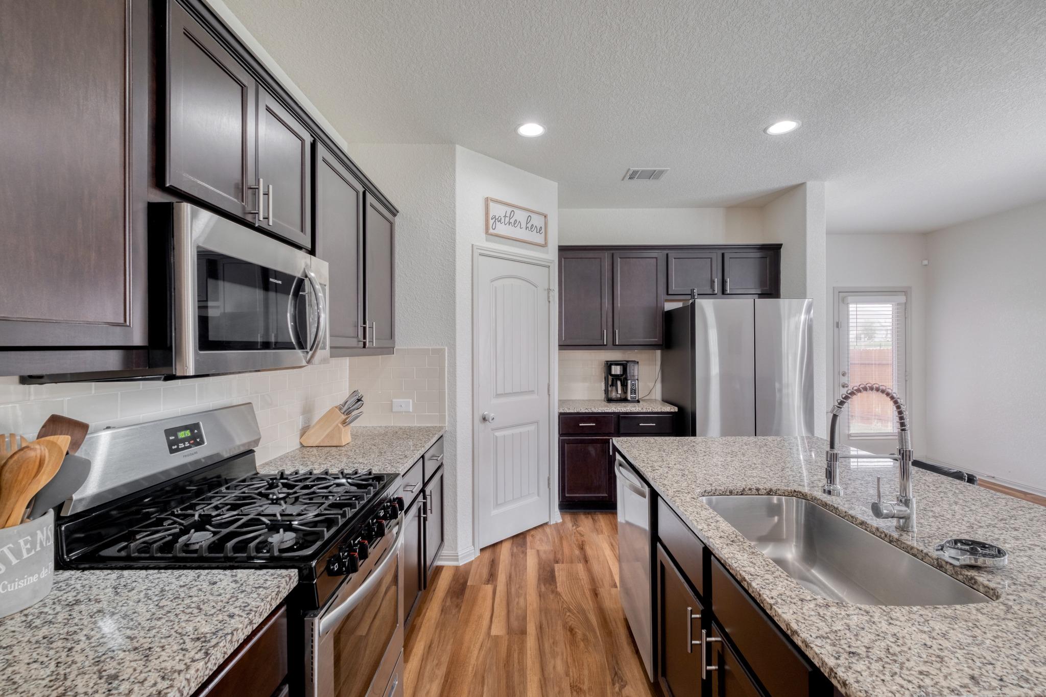 108 Kramer St, Georgetown, TX 78626