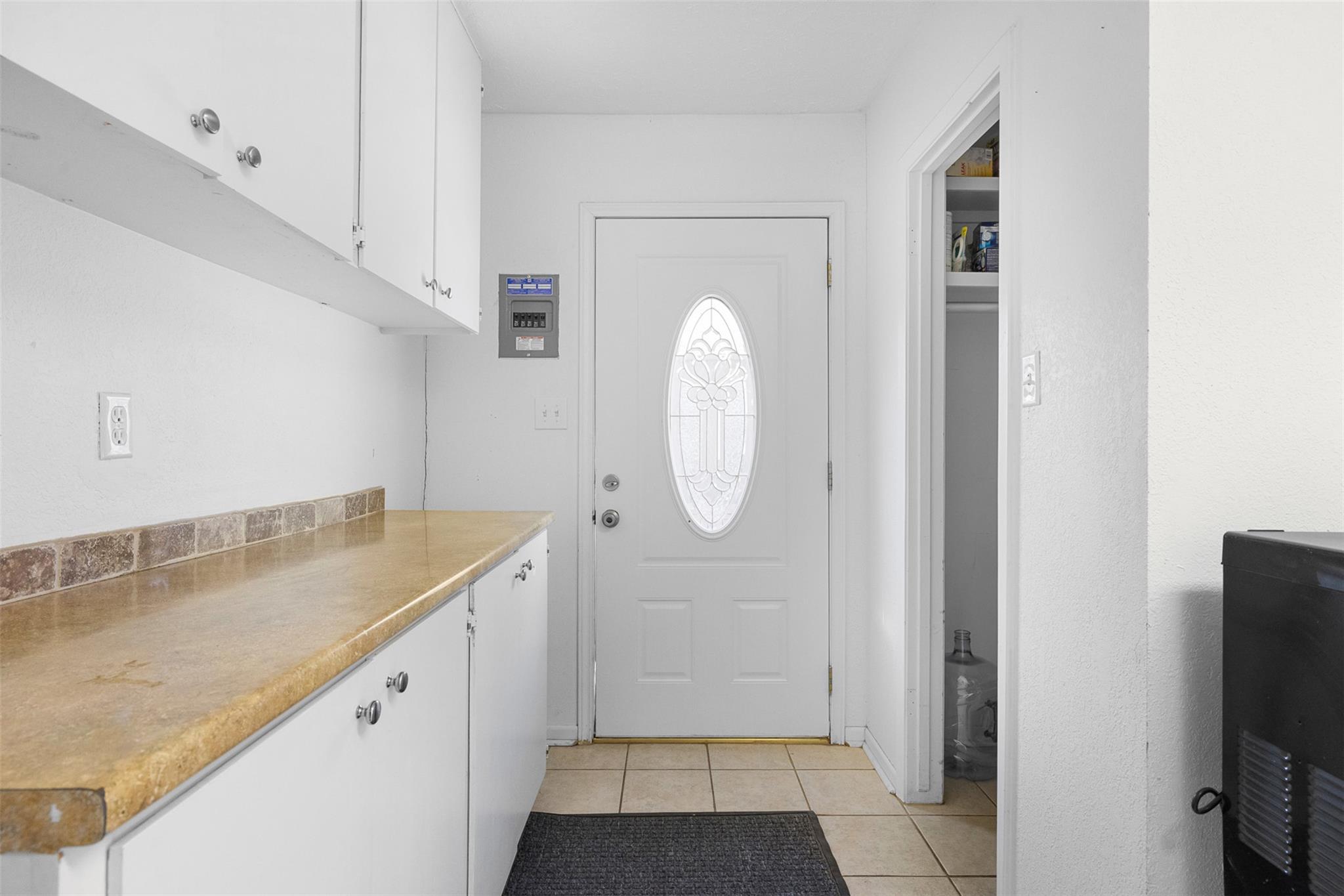 1479 E Hempstead St, Giddings, TX 78942