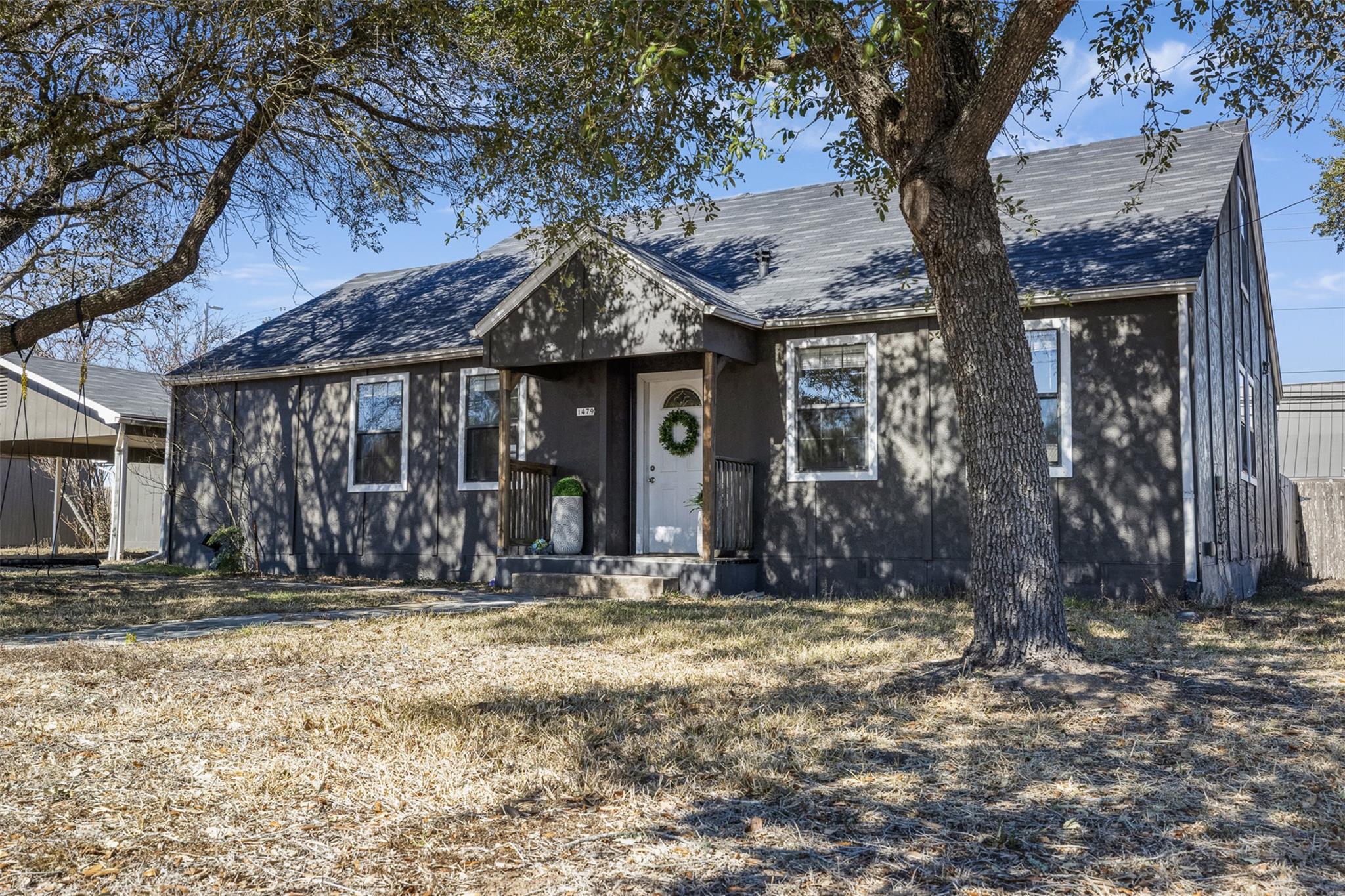 1479 E Hempstead St, Giddings, TX 78942