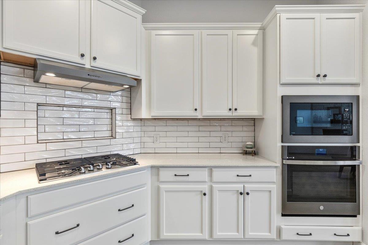 1029 Wild Pecan Loop, Buda, TX 78610