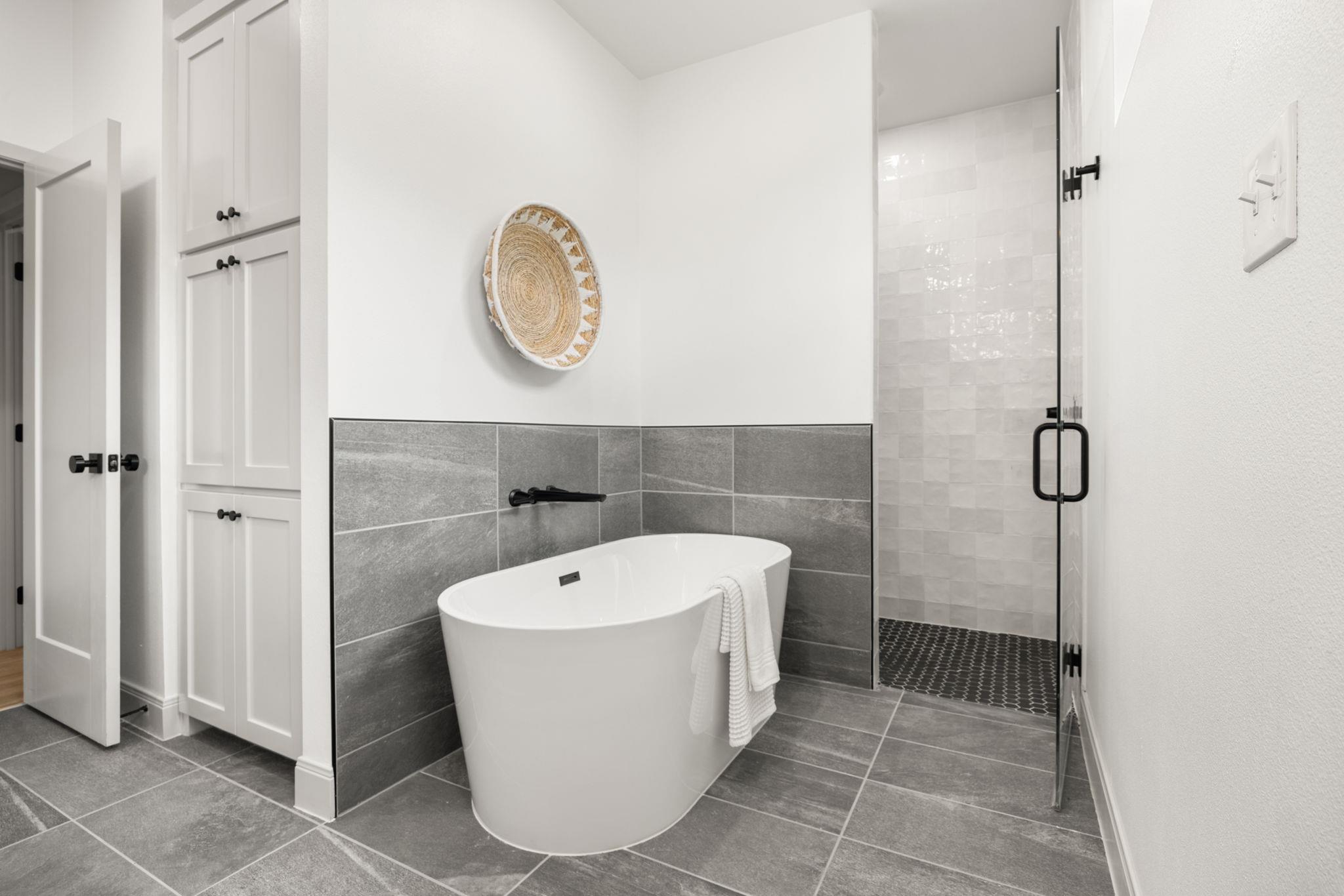 15896 Salado Dr, Temple, TX 76502