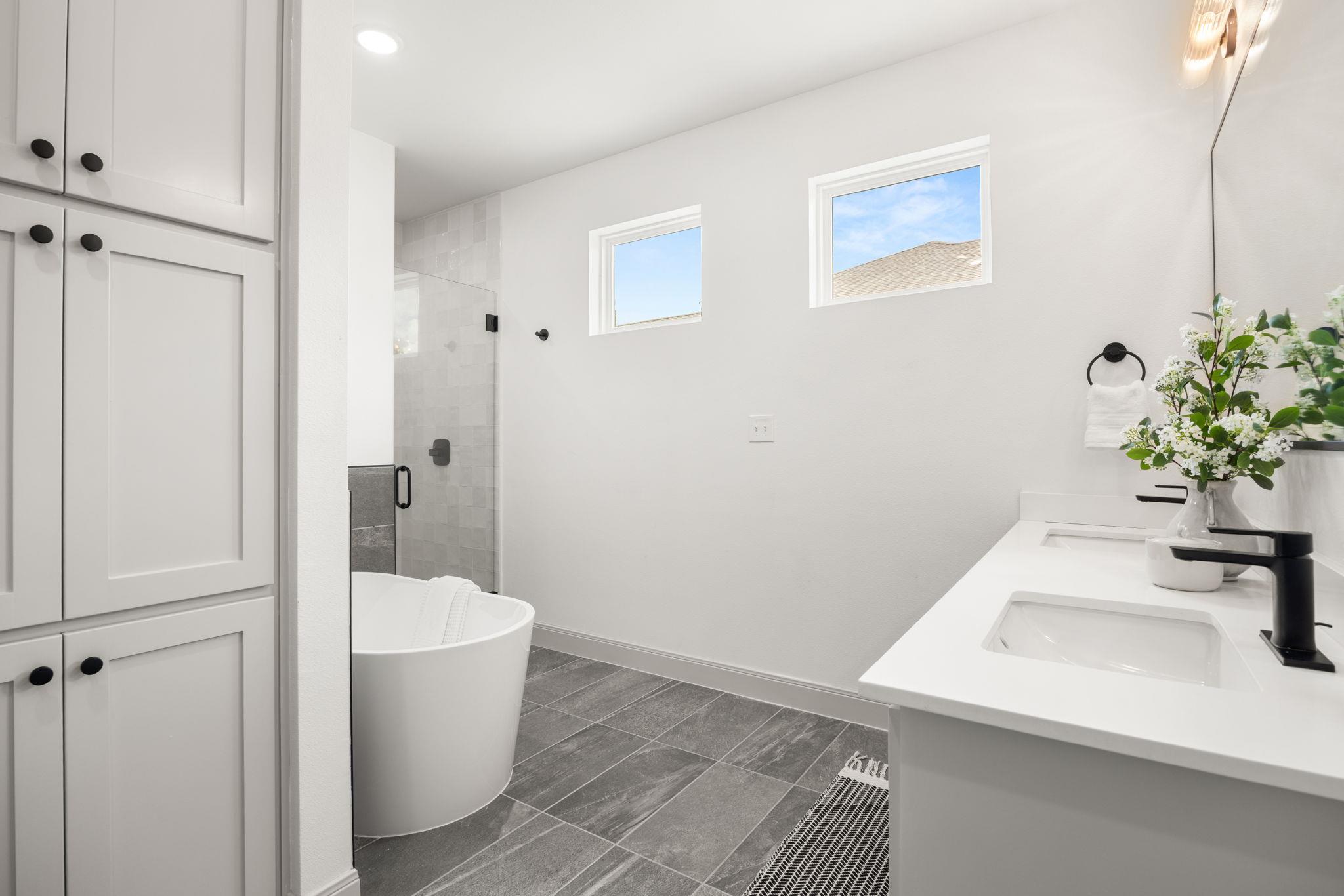 15896 Salado Dr, Temple, TX 76502