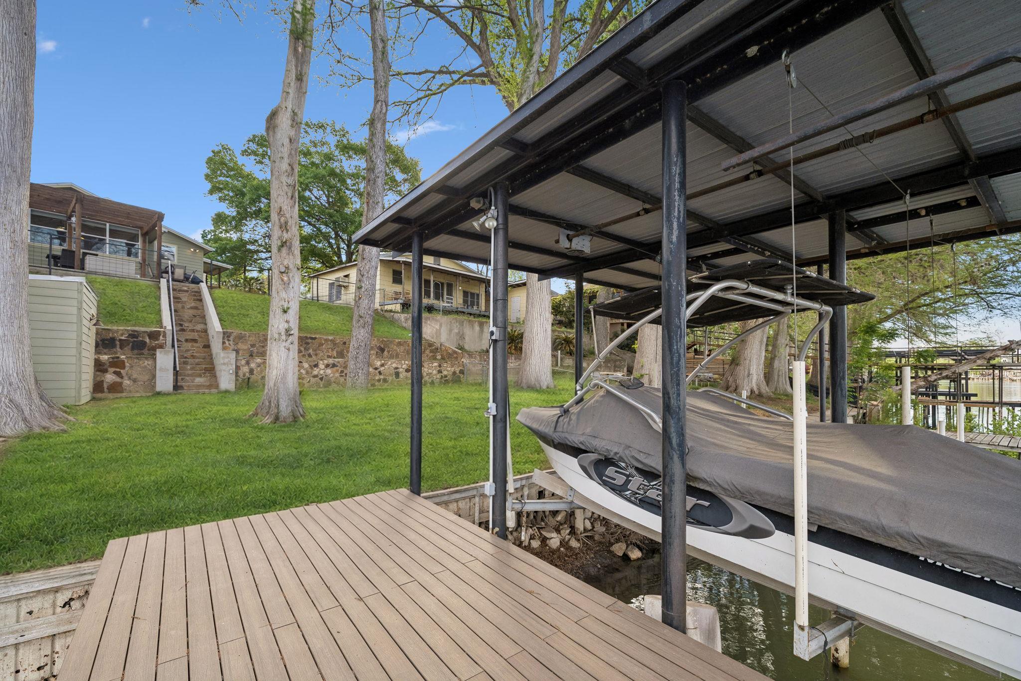 230 Lee St, Seguin, TX 78155