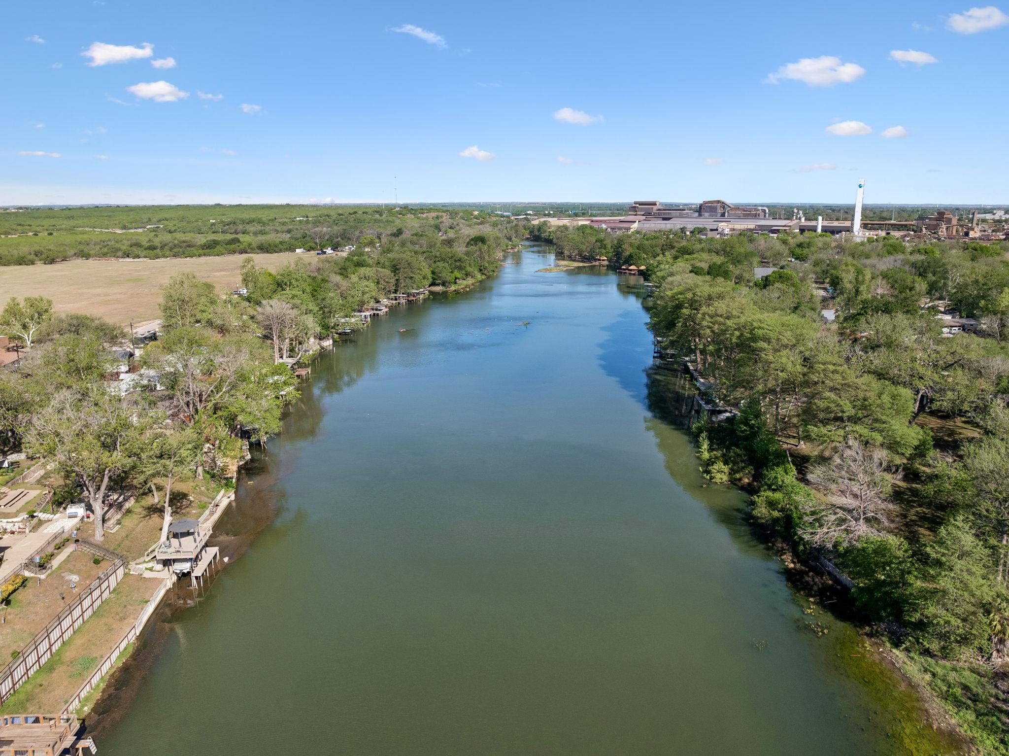 230 Lee St, Seguin, TX 78155