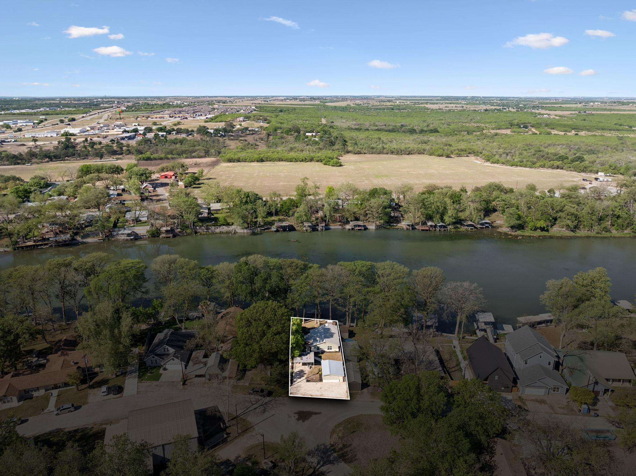 230 Lee St, Seguin, TX 78155