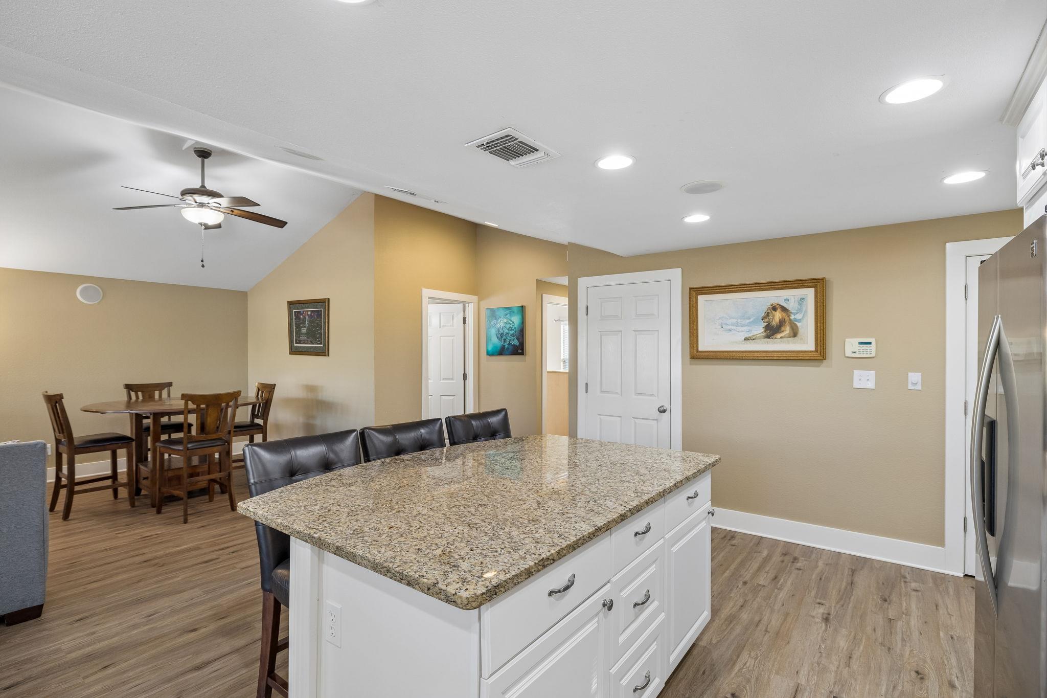 230 Lee St, Seguin, TX 78155