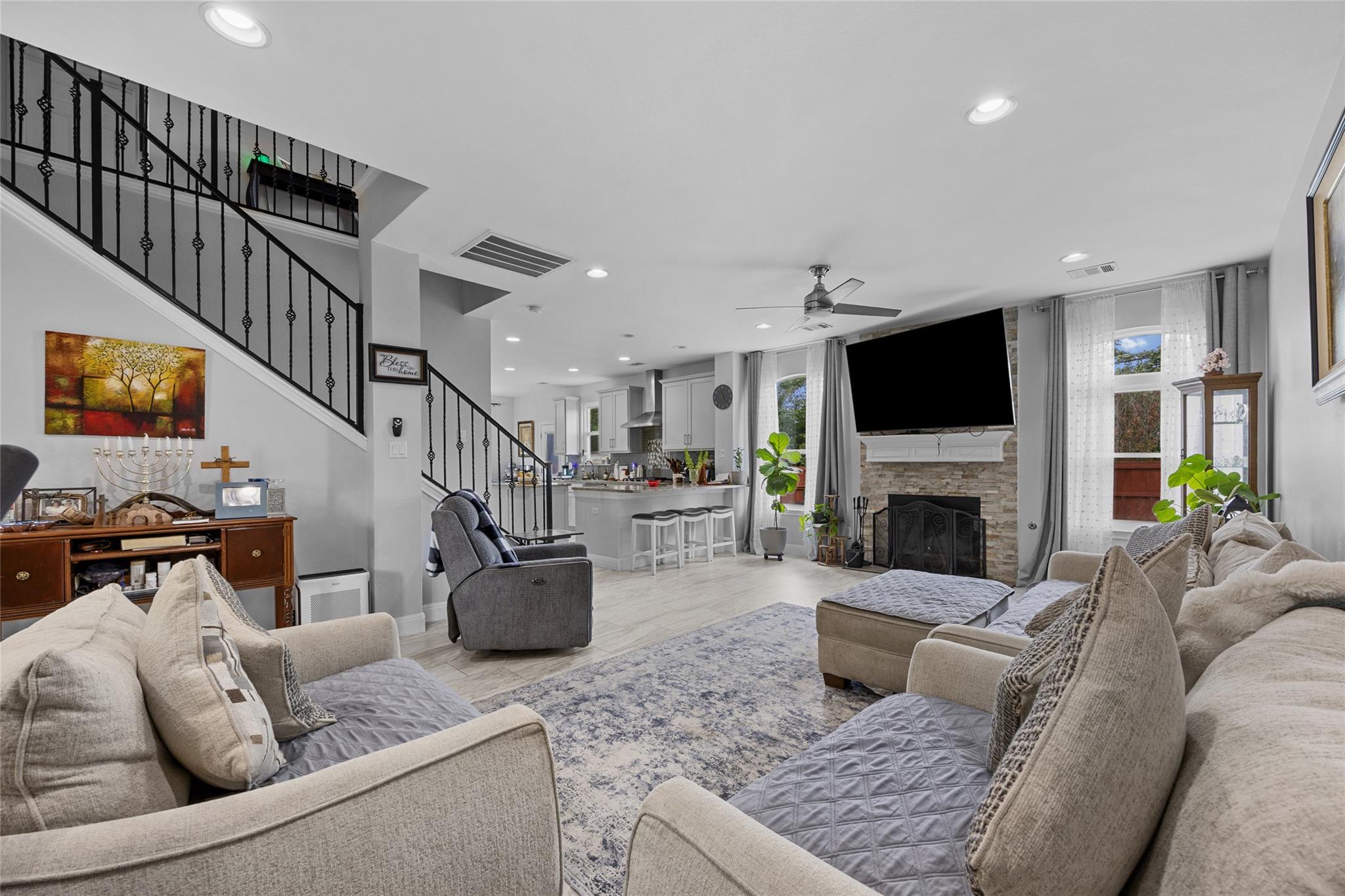 800 Windsor Hills Dr, Pflugerville, TX 78660